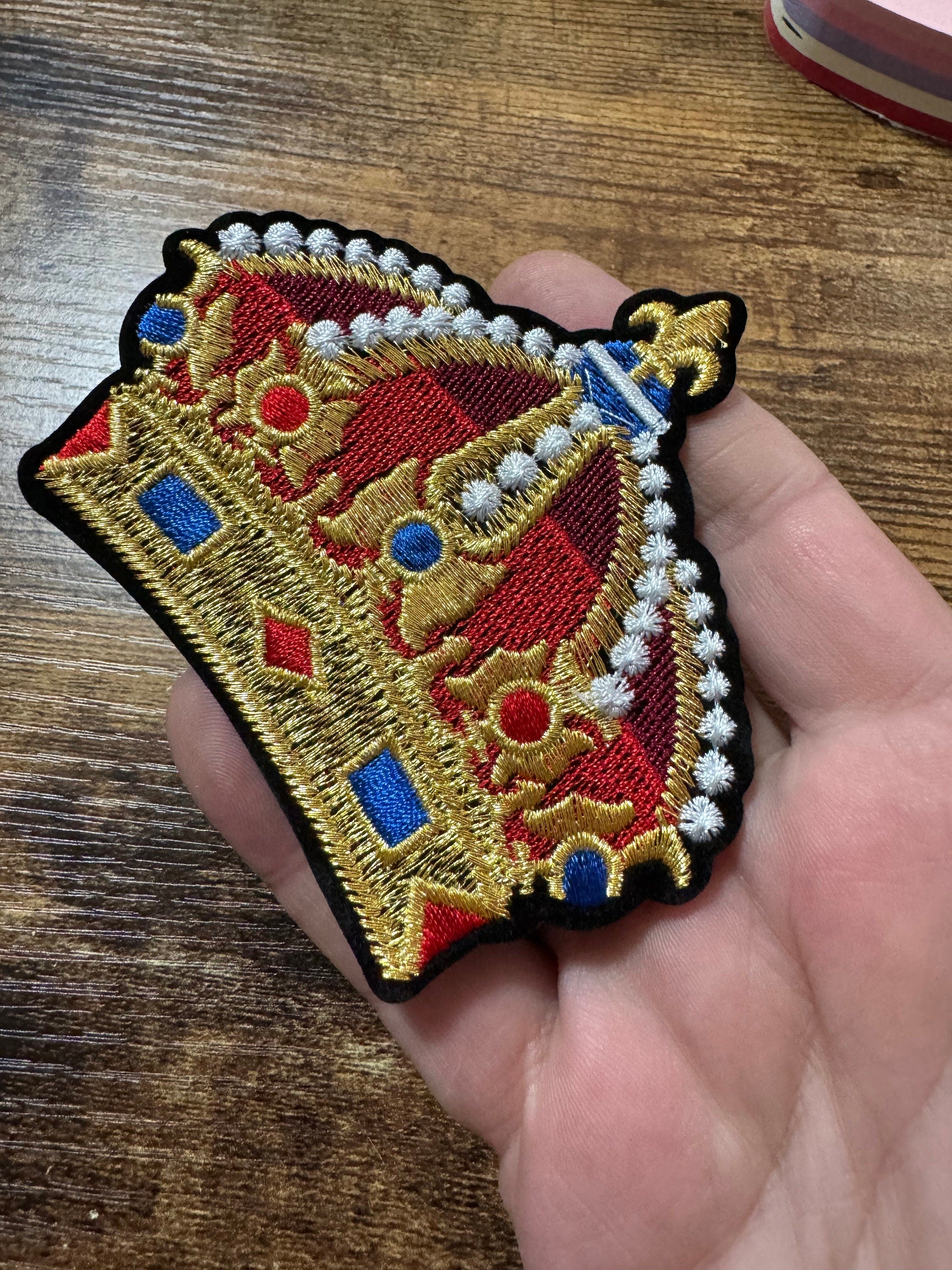 8cm iron On royal crown Patch craft appliqué sewing