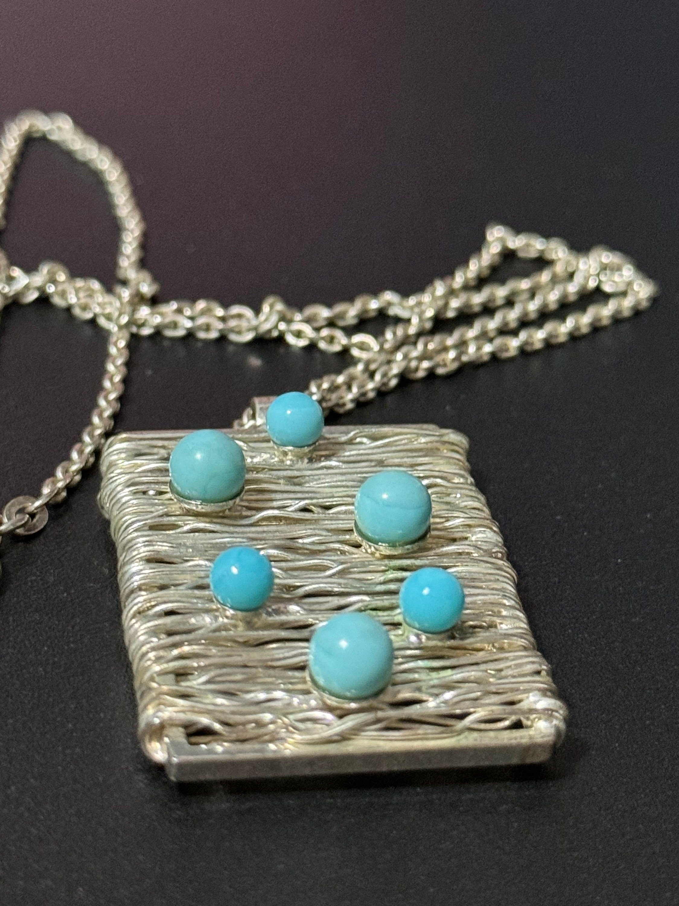 Vintage 1970s 925 Sterling Silver brutalist wirework pendant on chain necklace with turquoise blue gemstones