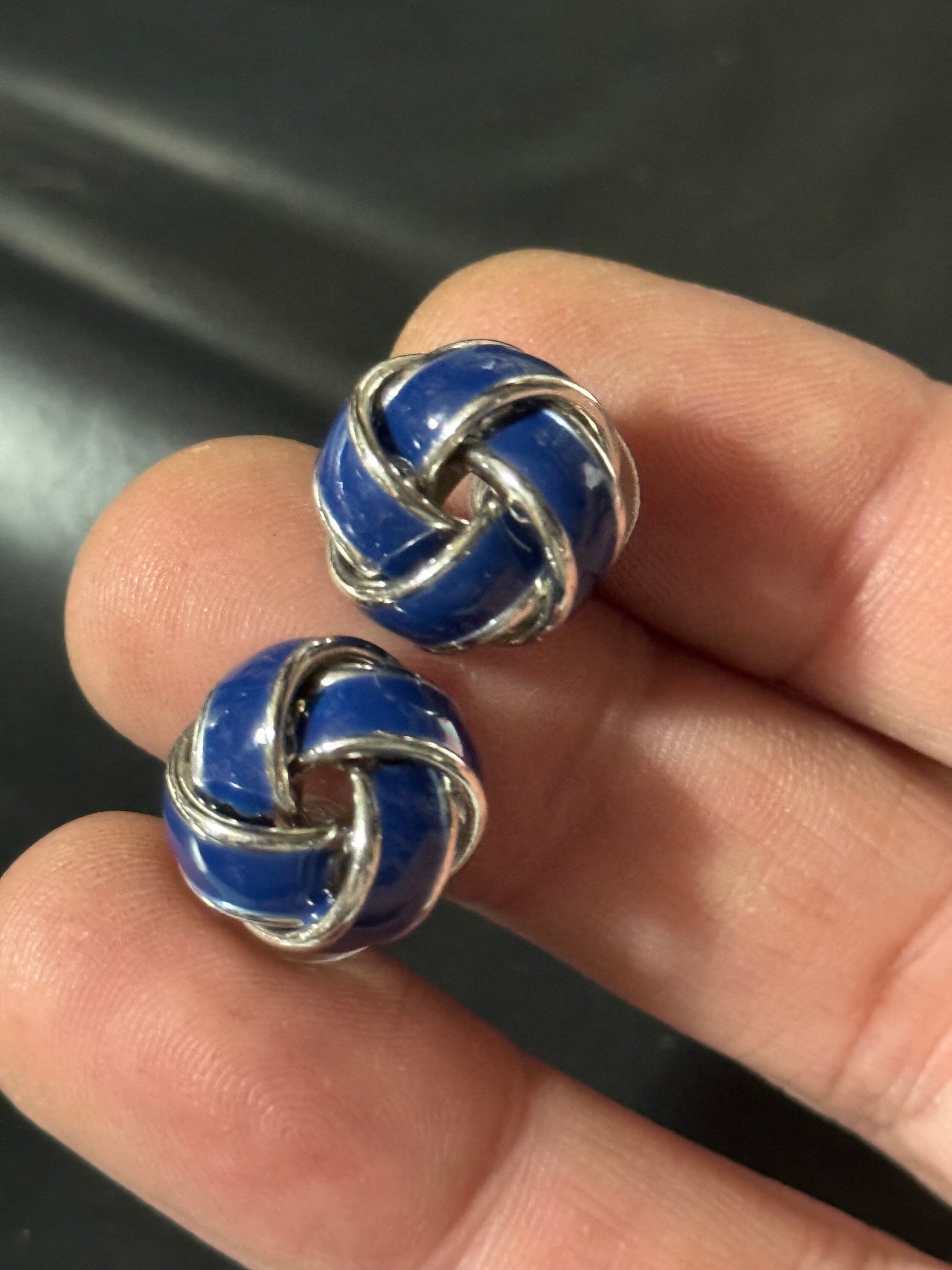 Vintage silver tone dark navy Blue enamel pair knot stud earrings pierced