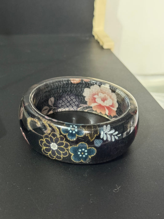 Black pink blue japanese floral vintage chunky oversized wide acrylic plastic bangle bracelet