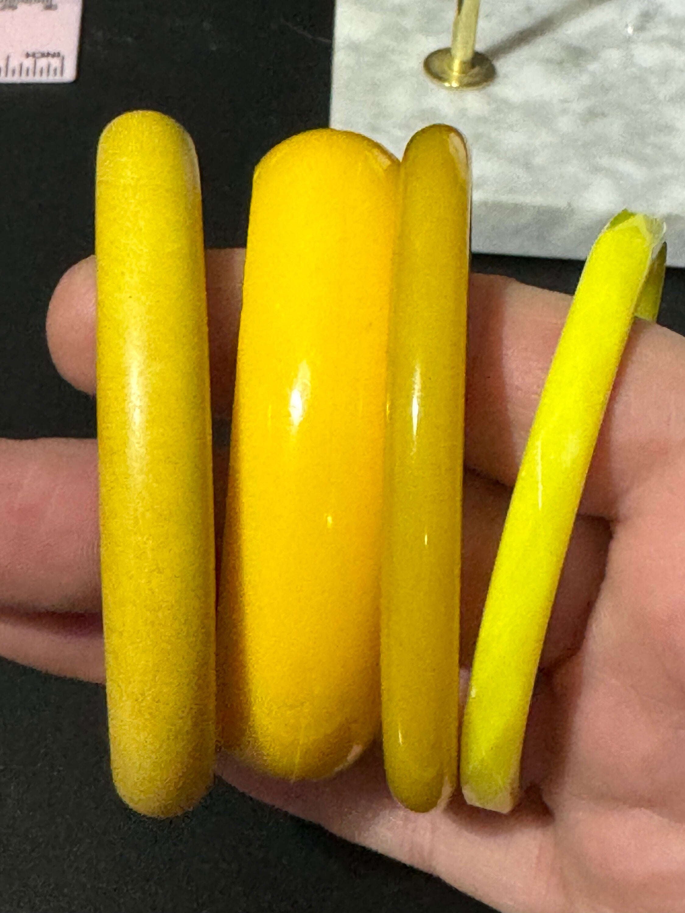 Vintage stack of YELLOW plastic bangles retro acrylic bracelets