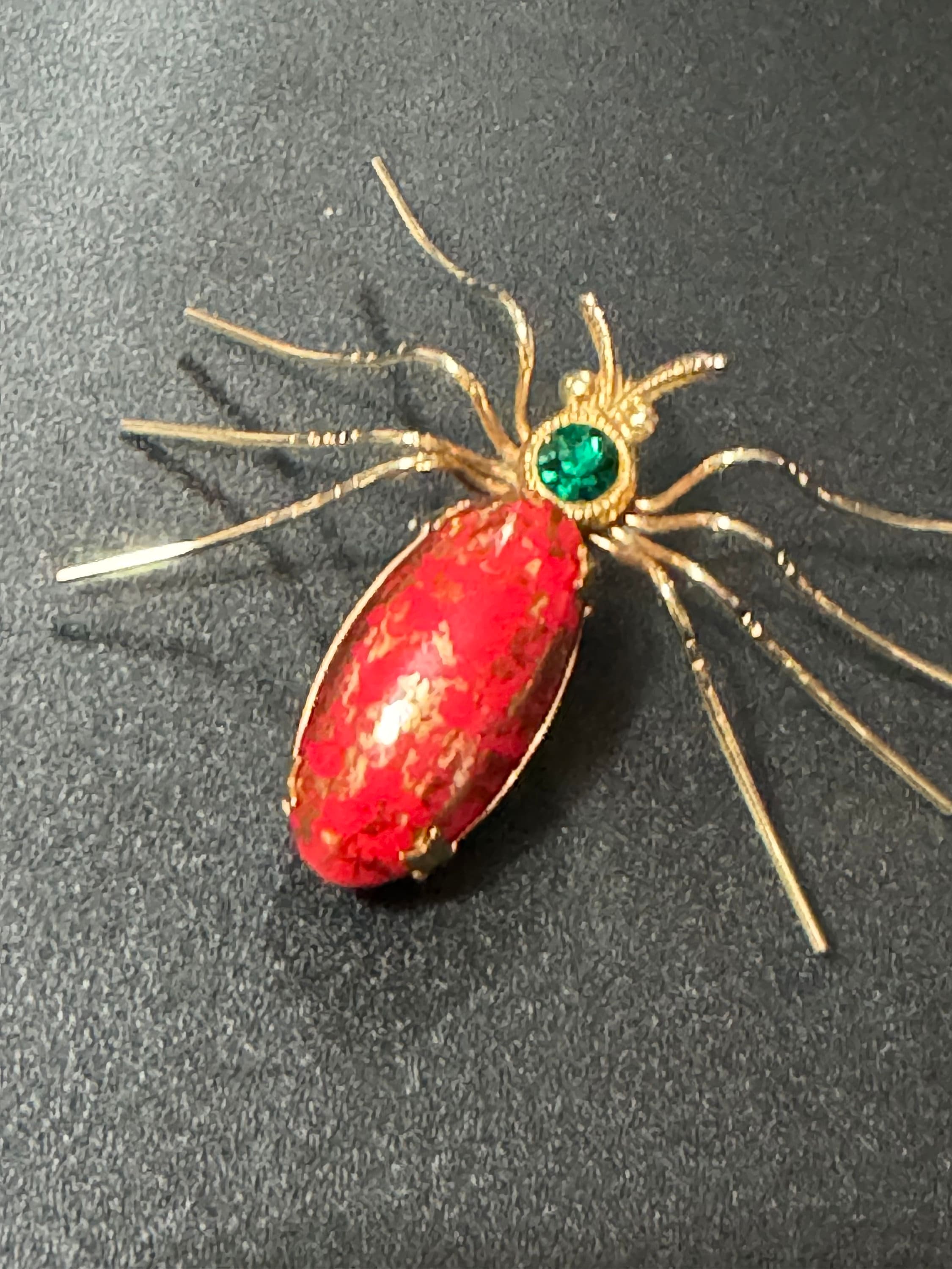 Vintage Bug spider Brooch gold Tone with large oval red gilt cabochon insect