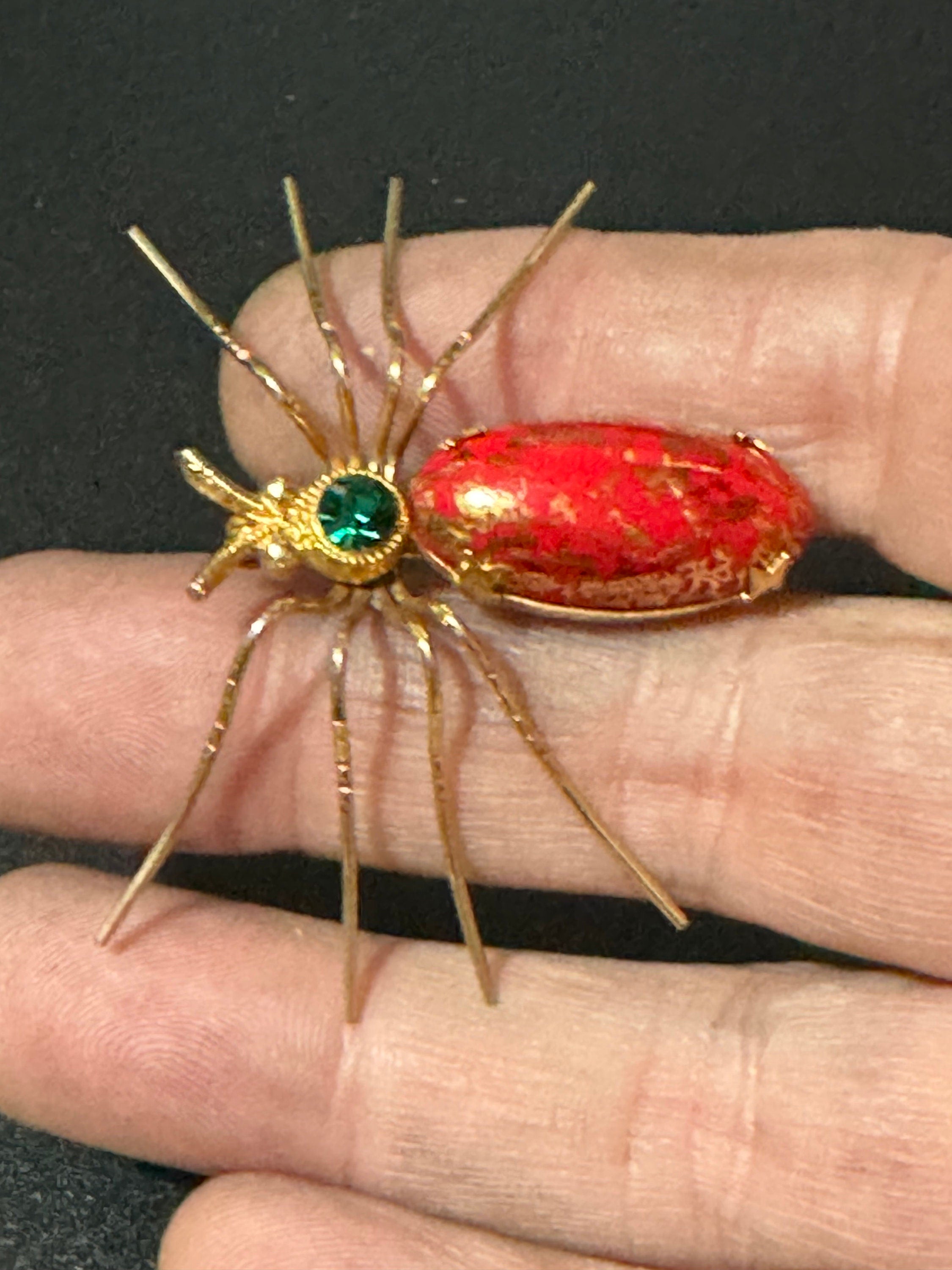 Vintage Bug spider Brooch gold Tone with large oval red gilt cabochon insect