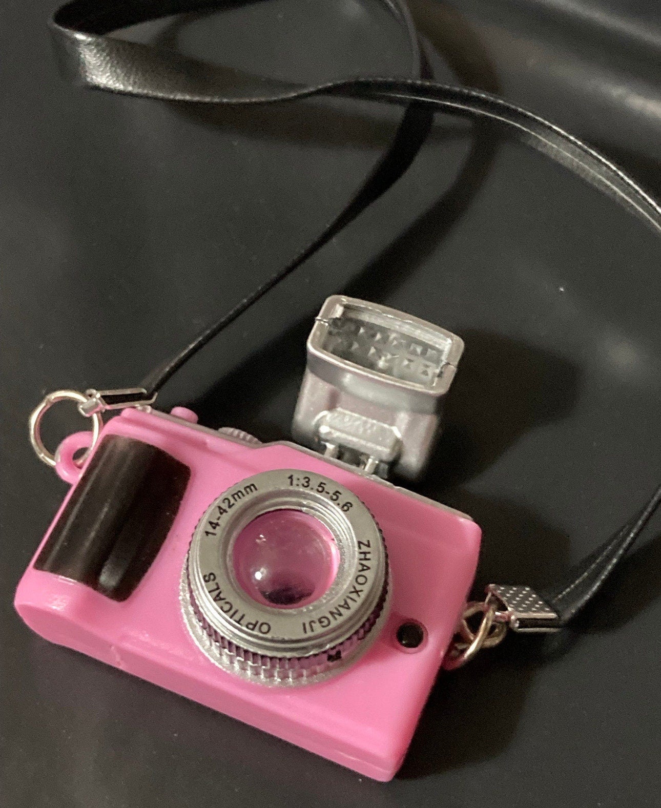 Novelty flashing miniature camera cake topper decoration it flashes and clicks