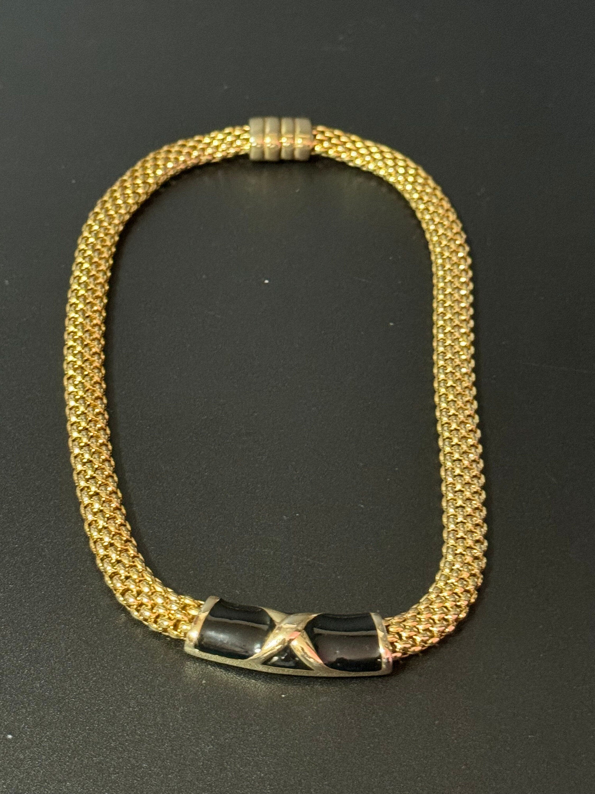 Retro modernist gold tone brick link omega mesh black enamel choker necklace with magnetic clasp