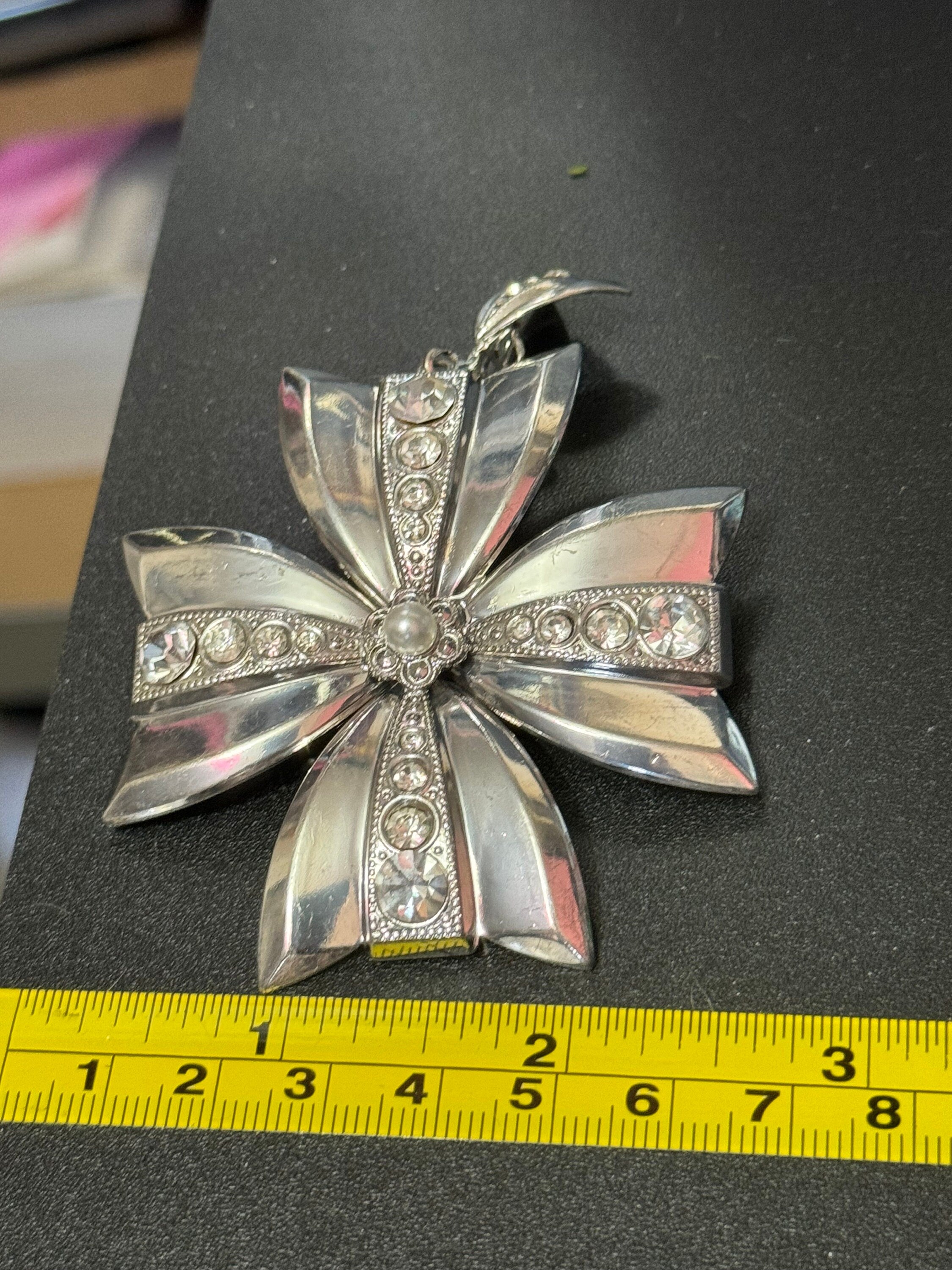 XXL True vintage Silver tone oversized pair of Maltese cross clip on earrings set with clear diamanté and faux pearls