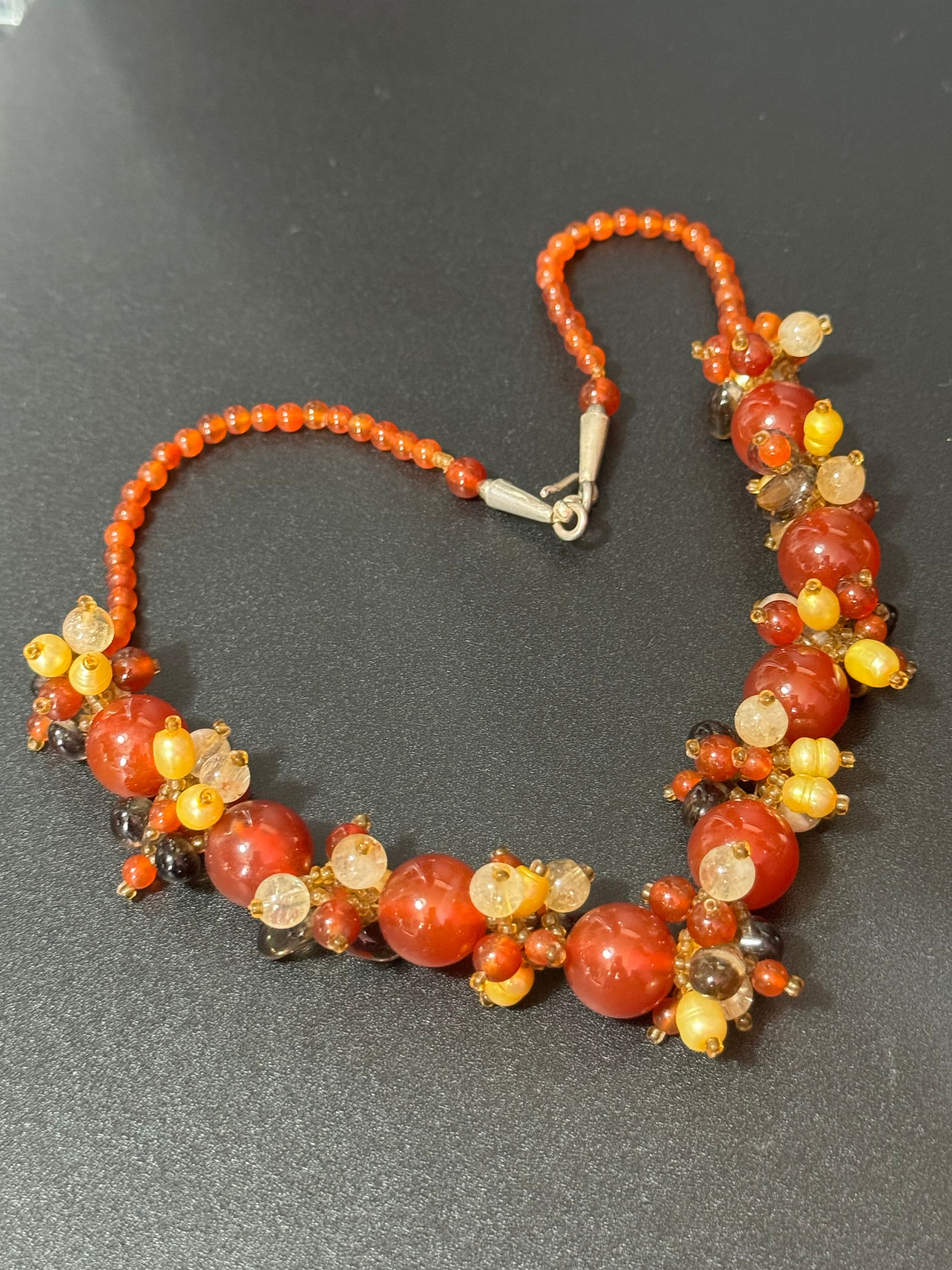 Genuine pearl and carnelian beaded cluster necklace with White metal silver clasp