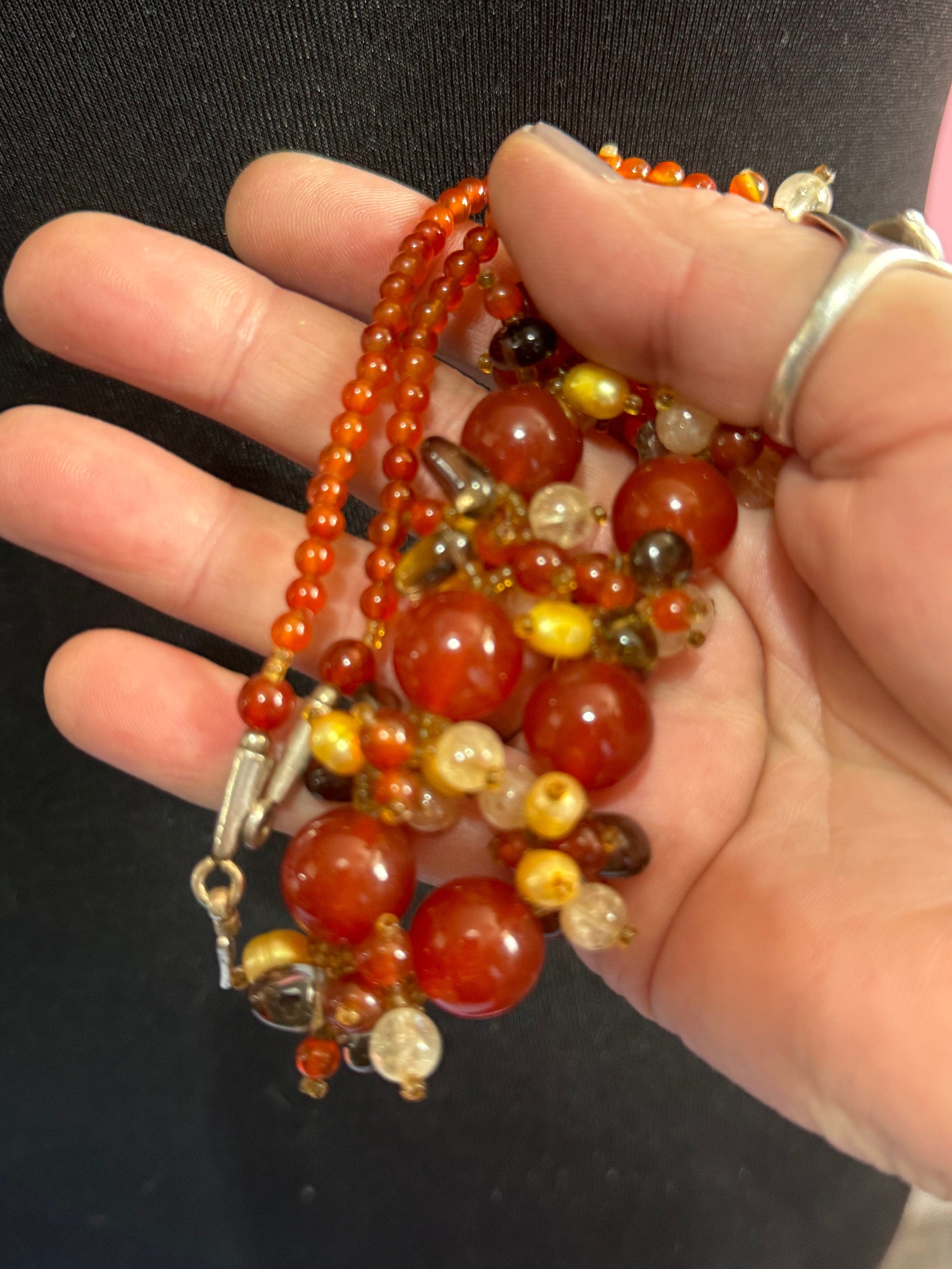 Genuine pearl and carnelian beaded cluster necklace with White metal silver clasp