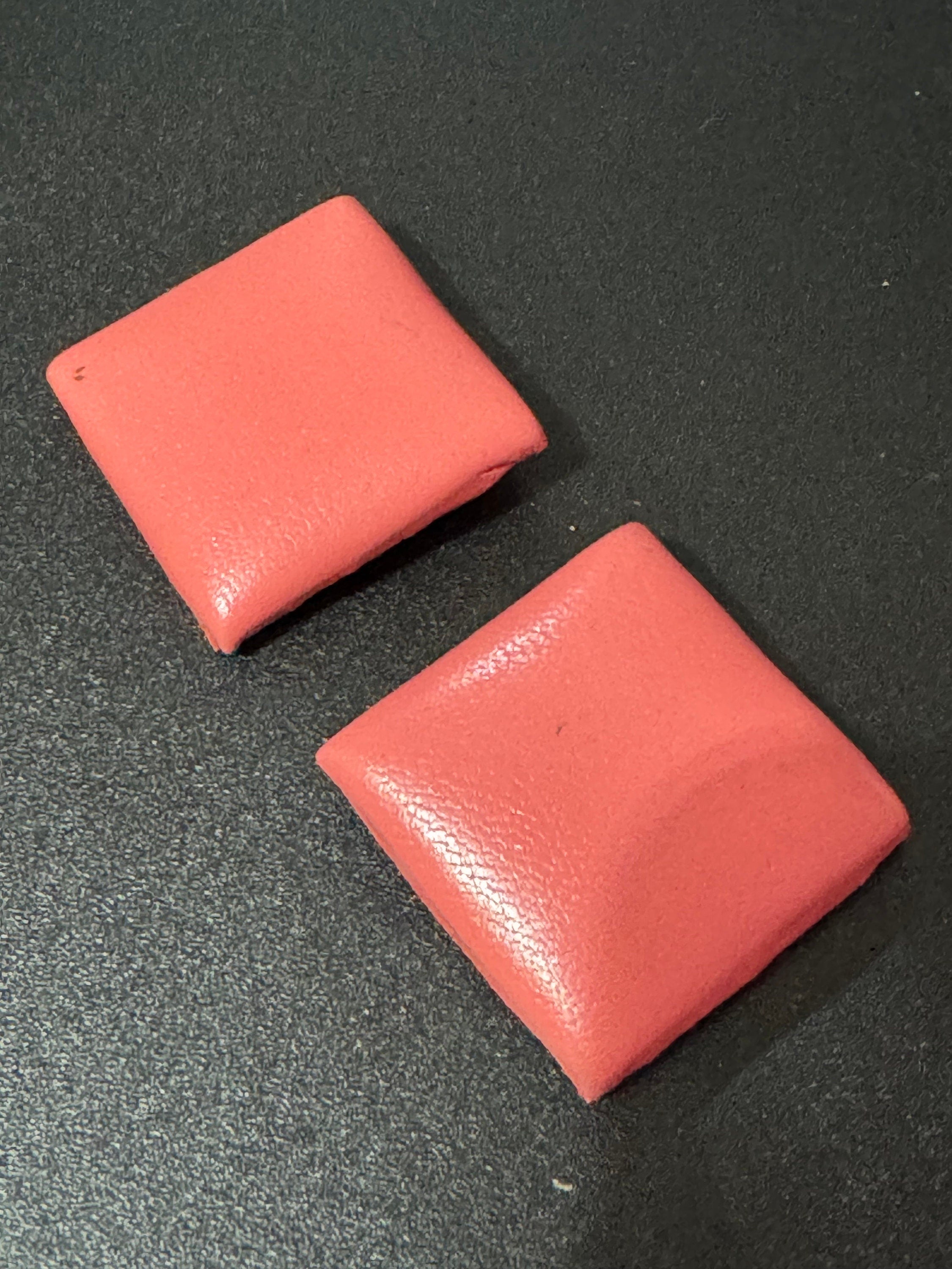 Vintage pair of pink leather square shoe clips retro pumps flats 1980s 1990s