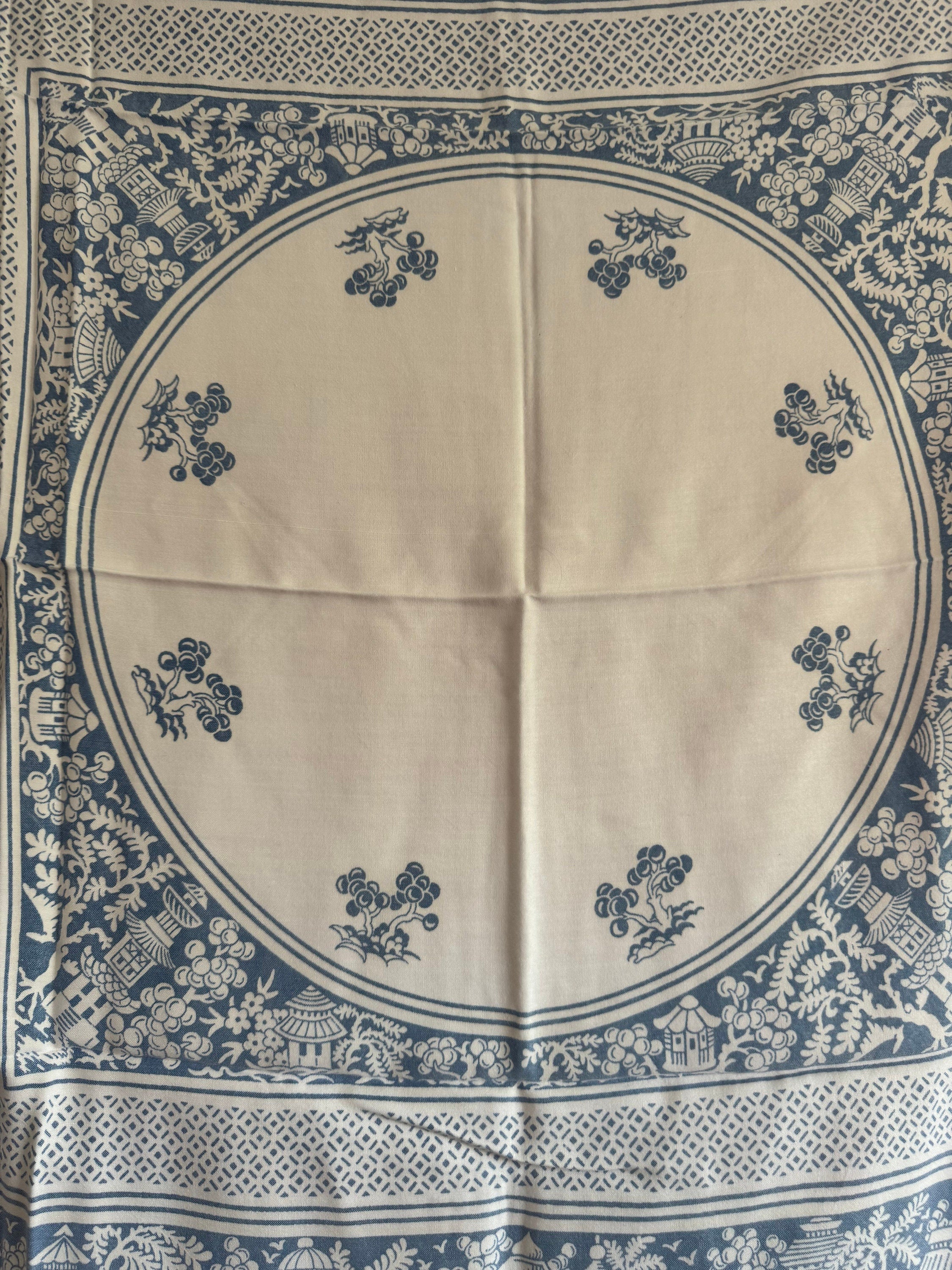 33” Chinese blue and white willow pattern Vintage printed tablecloth for tea party