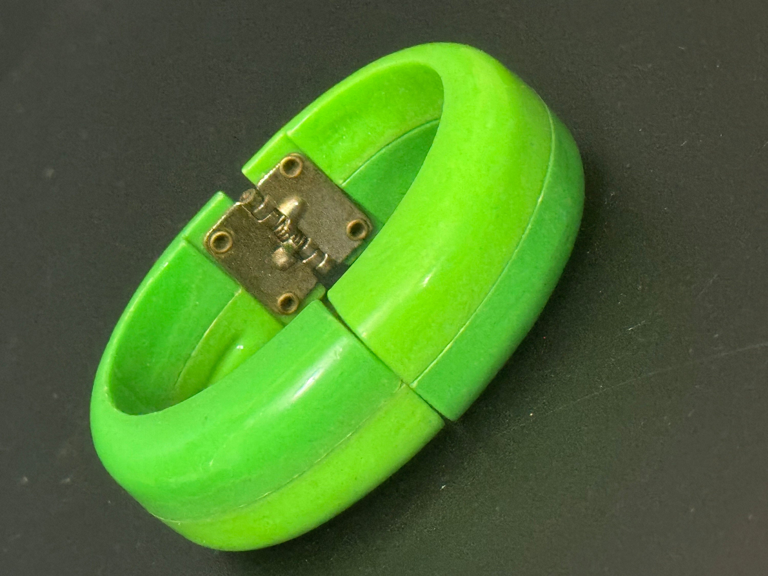 Bright green two tone geometric early plastic resin wide cuff clamper bangle bracelet Vintage