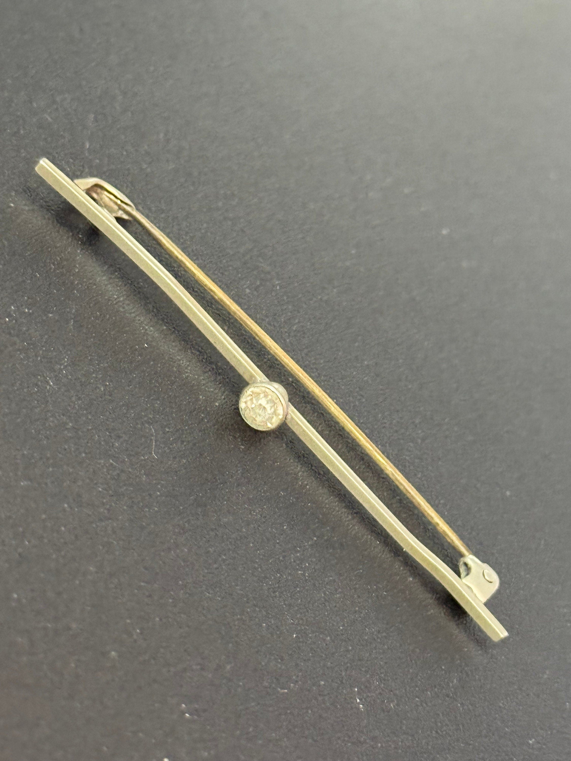 Vintage Silver tone clear dainty rhinestone Bar Brooch 5cm