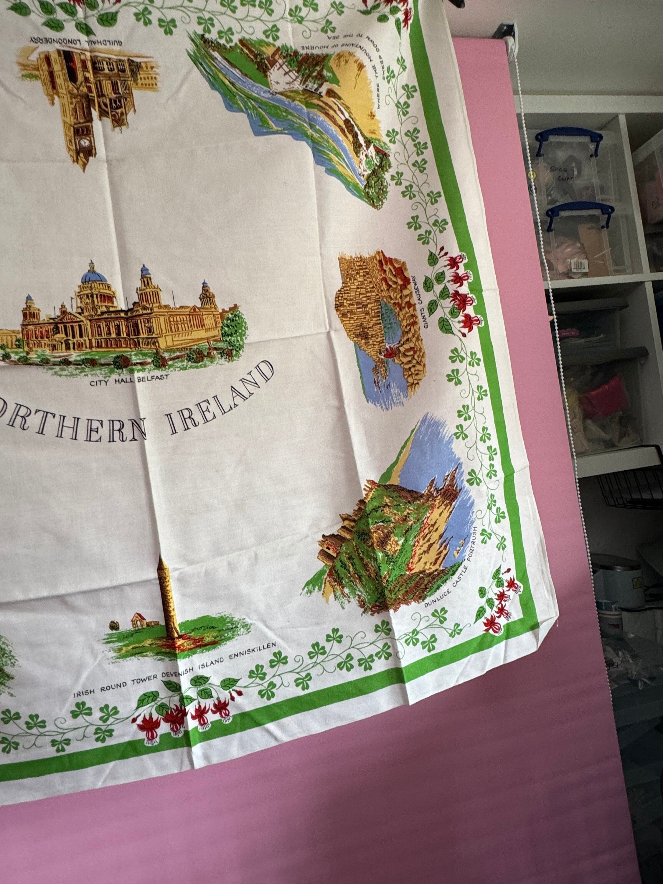 36” northern Ireland Irish Vintage printed souvenir tablecloth towns landmarks