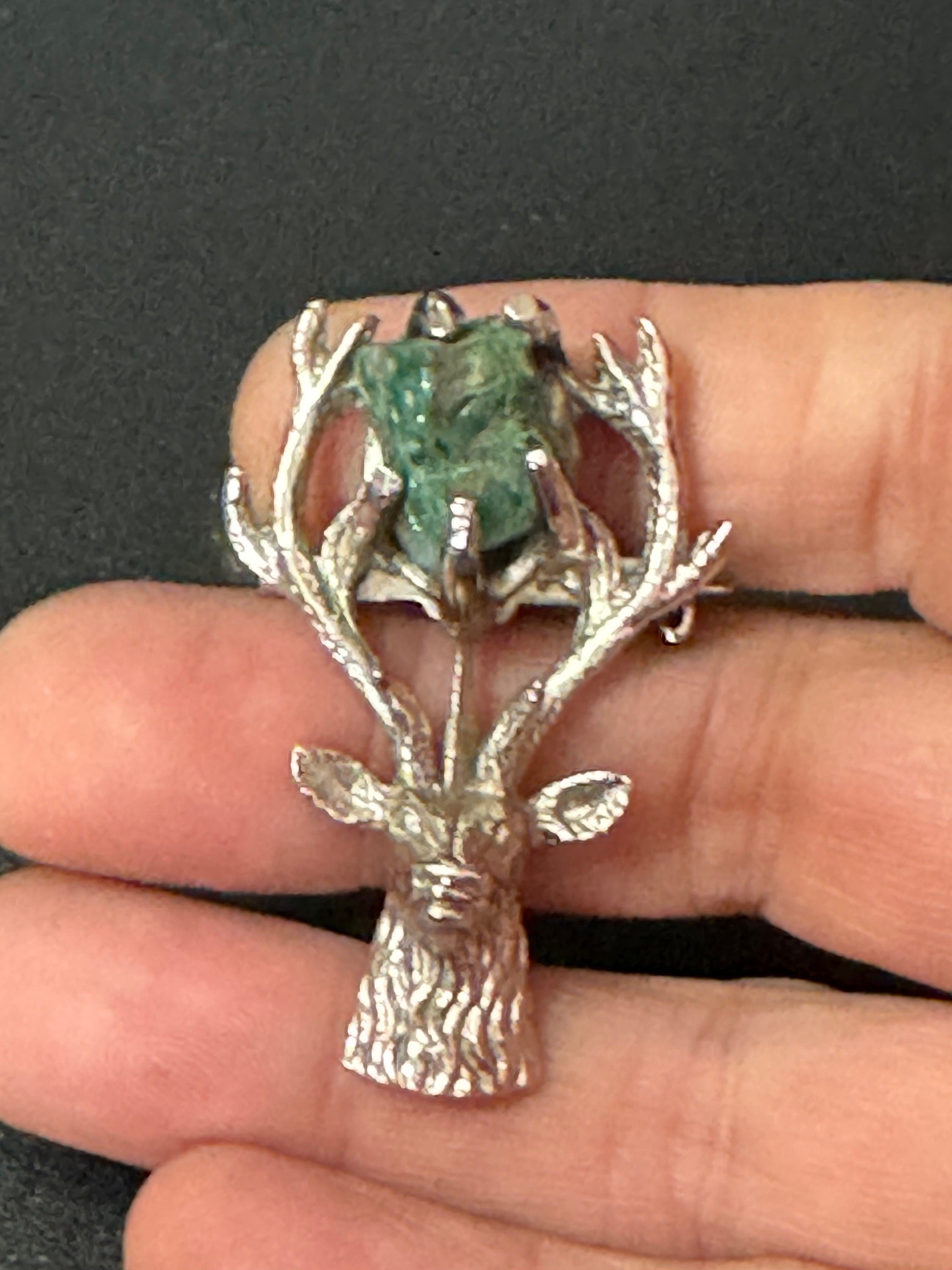 Vintage silver tone Scottish Celtic green gemstone stag brooch