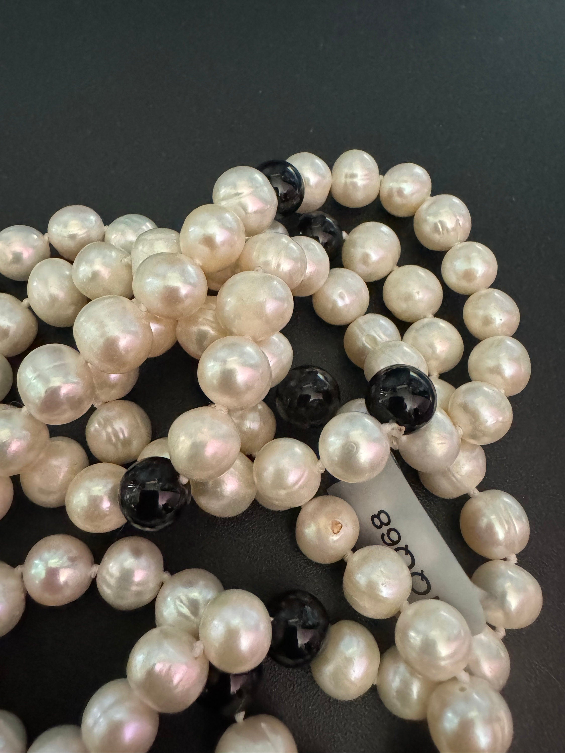 Retro long 80cm beaded freshwater pearl cream necklace with black gemstones tggc