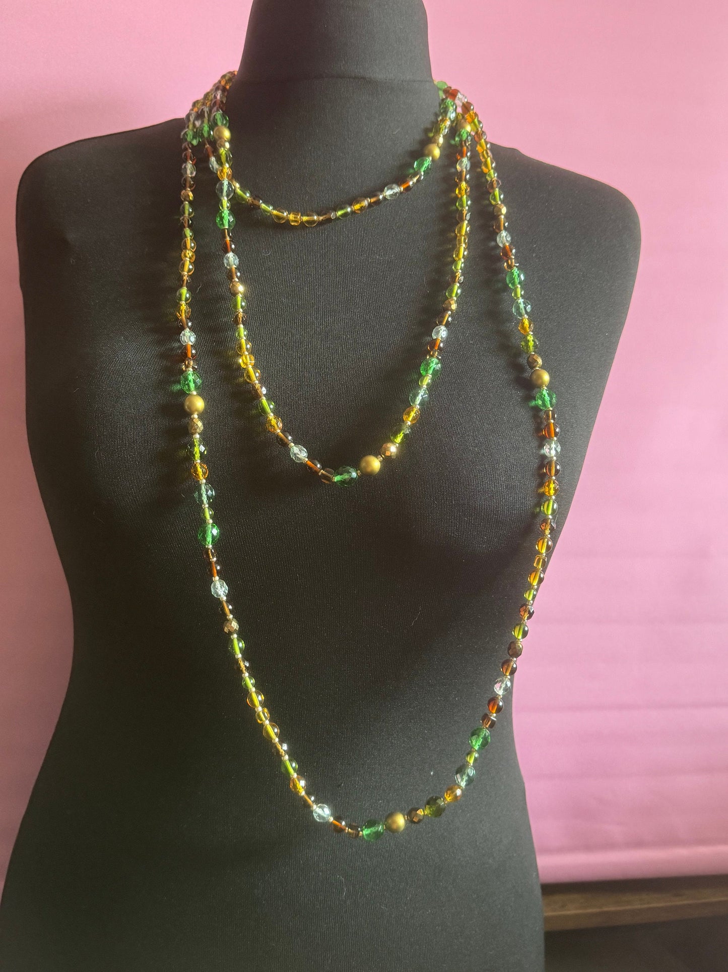 250cm signed Joan Rivers very long gold tone green orange brown pearl beaded wrap flapper necklace