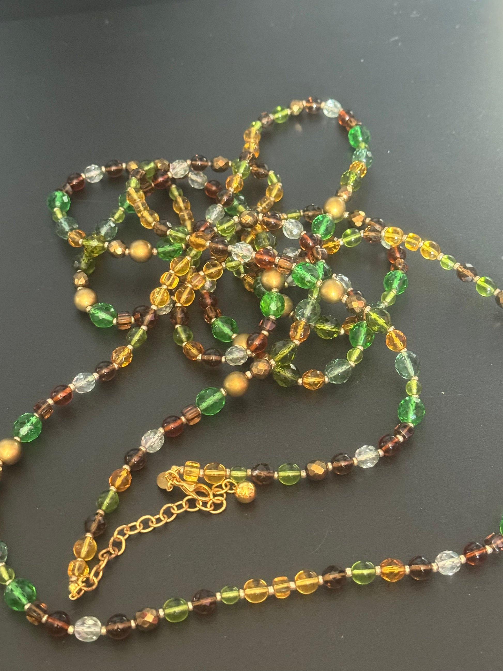 250cm signed Joan Rivers very long gold tone green orange brown pearl beaded wrap flapper necklace