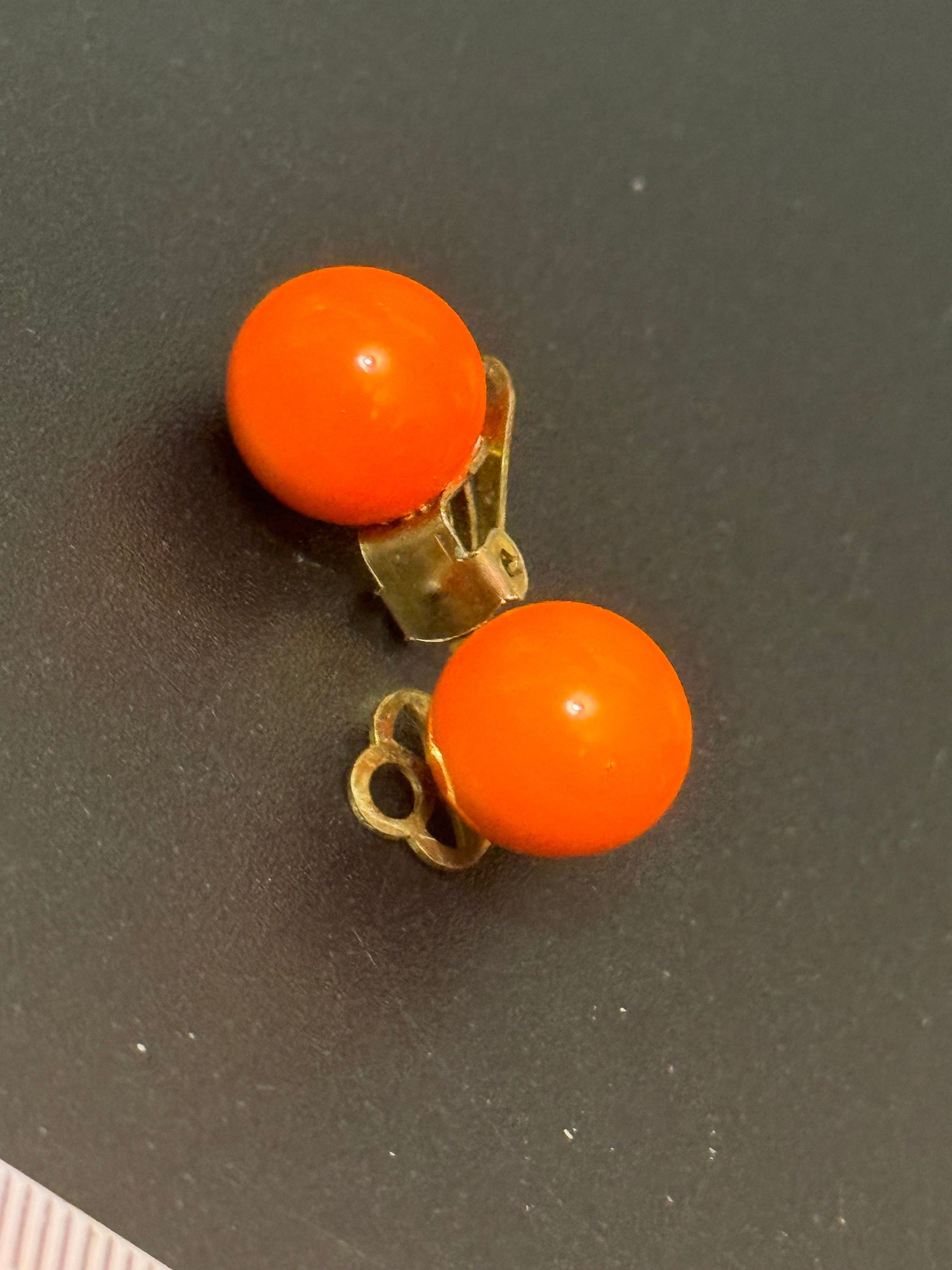 Vintage 1950s 1960s Funky small bright orange round ball stud Clip On Earrings