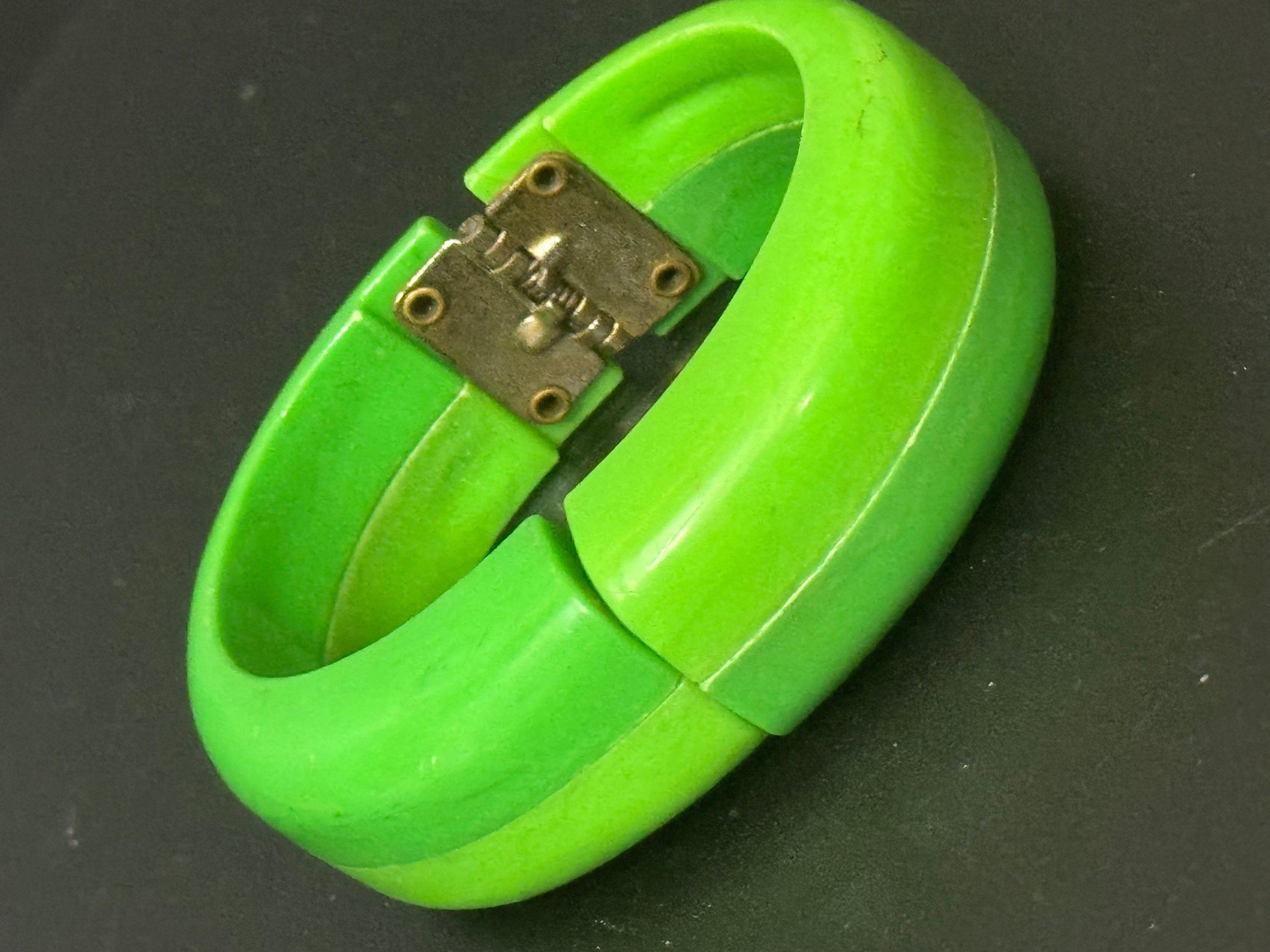 Bright green two tone geometric early plastic resin wide cuff clamper bangle bracelet Vintage