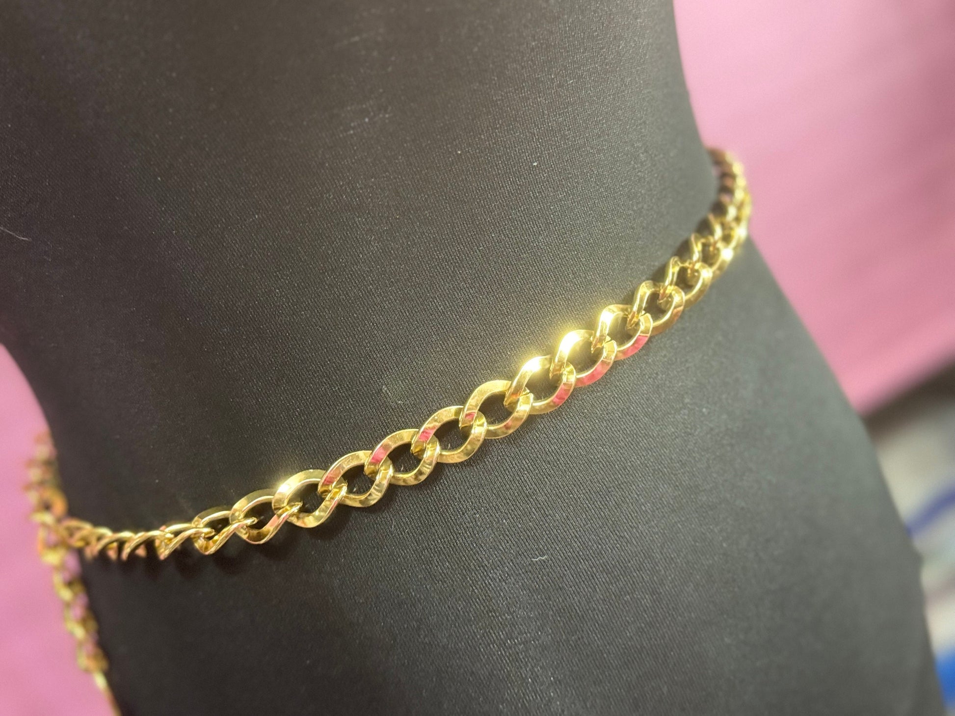 To 90cm Vintage retro light weight metal GOLD tone end chain link fashion belt 1970s 1980s 1990s boho hippy festival