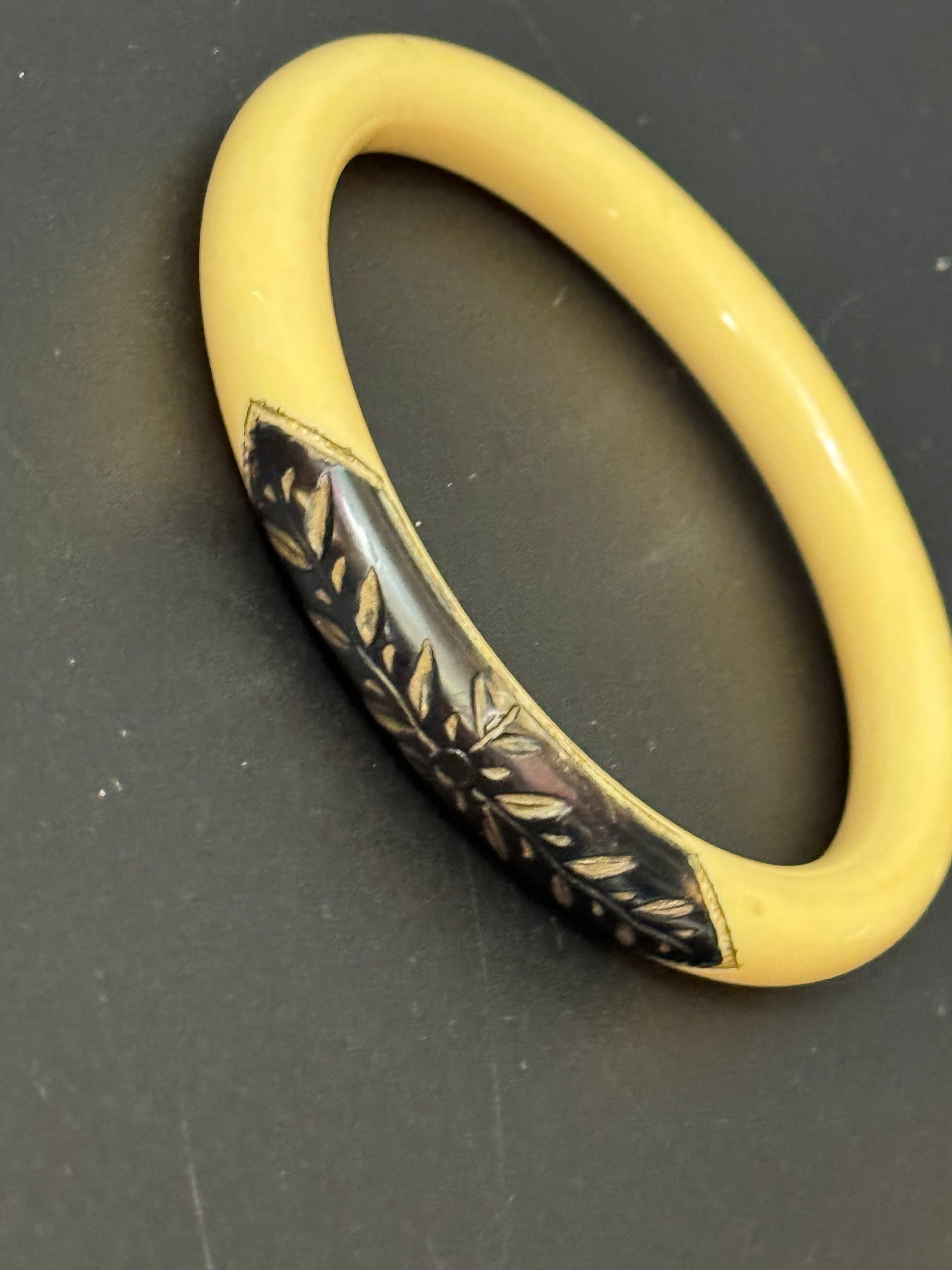 Antique Vintage Art Deco Period Cream black carved Early Plastic Celluloid bangle bracelet