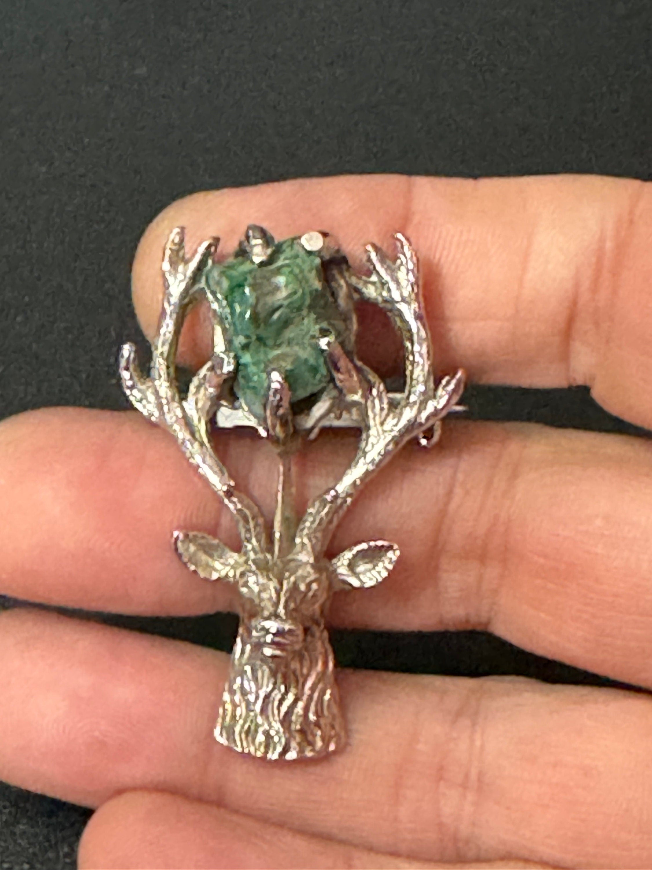 Vintage silver tone Scottish Celtic green gemstone stag brooch