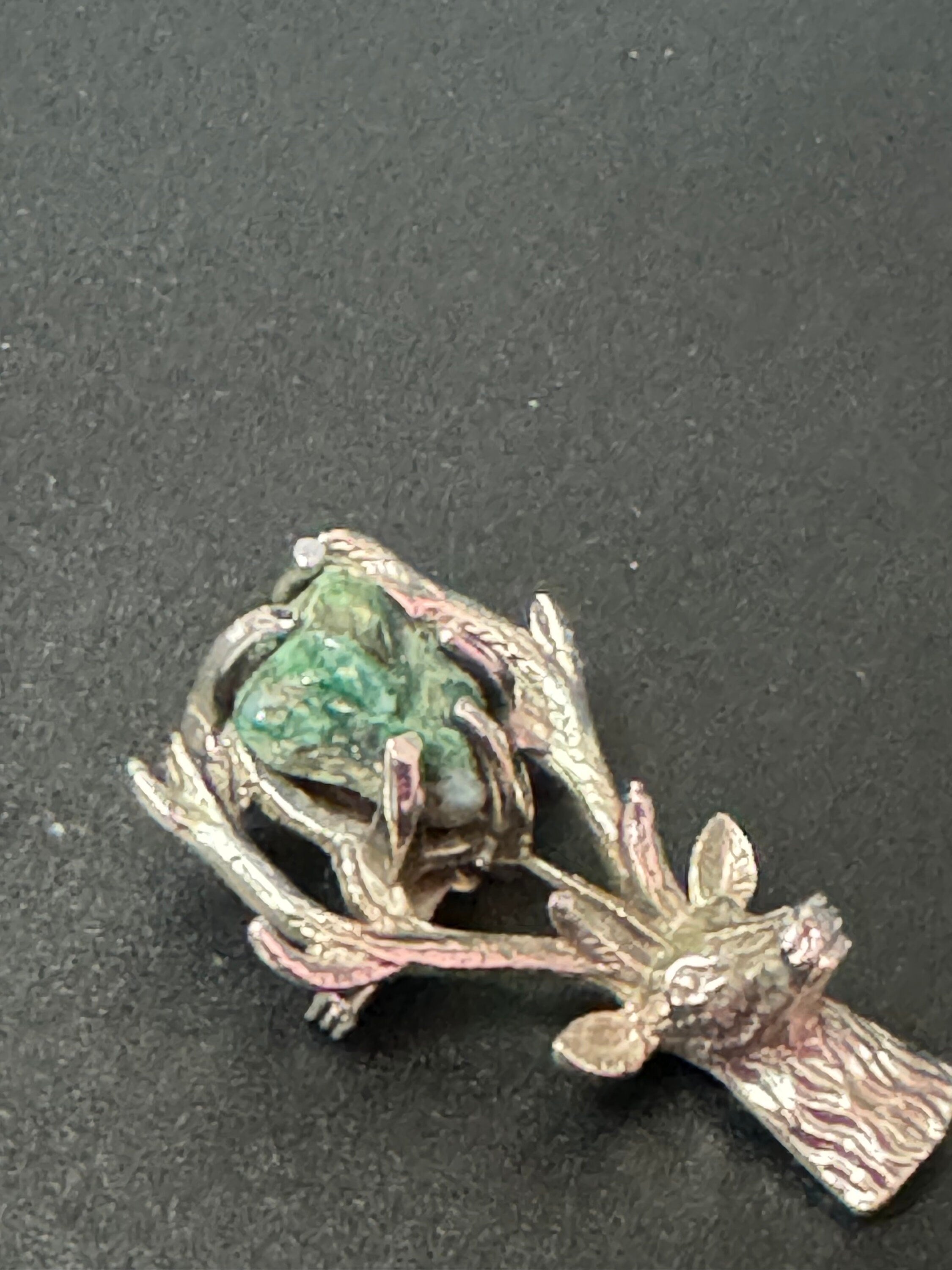 Vintage silver tone Scottish Celtic green gemstone stag brooch