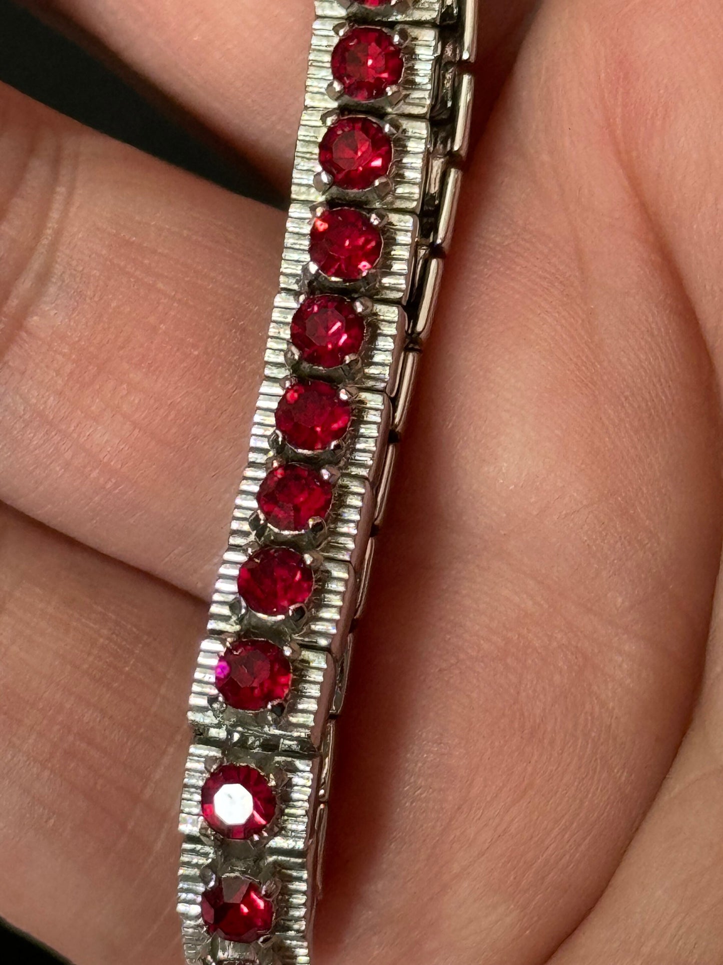 Vintage silver tone slim ruby red glass diamanté set cocktail tennis bracelet 18cm x 6mm