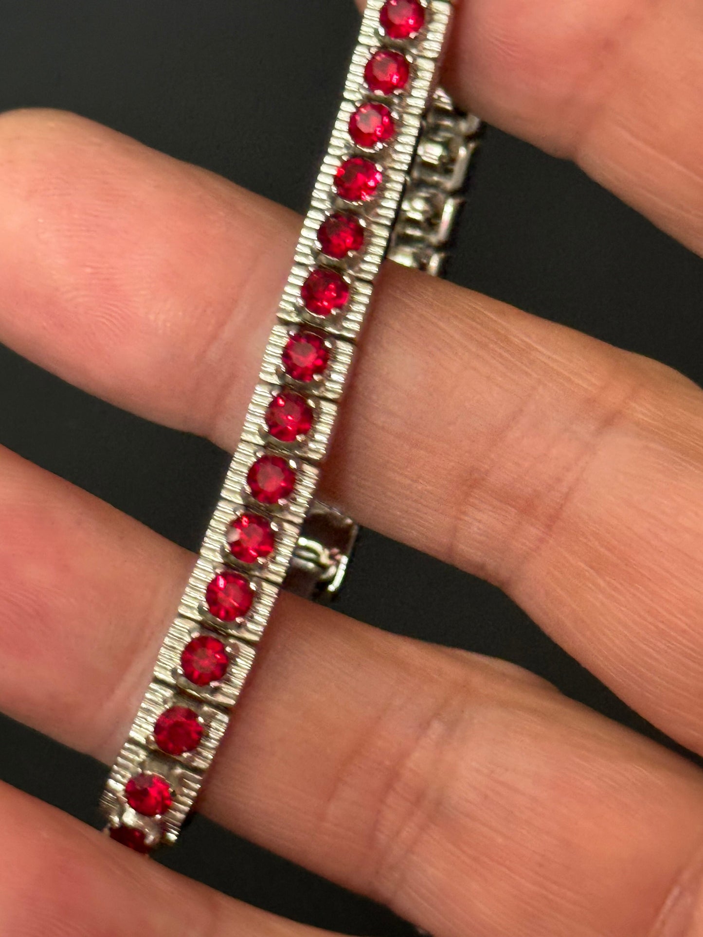 Vintage silver tone slim ruby red glass diamanté set cocktail tennis bracelet 18cm x 6mm