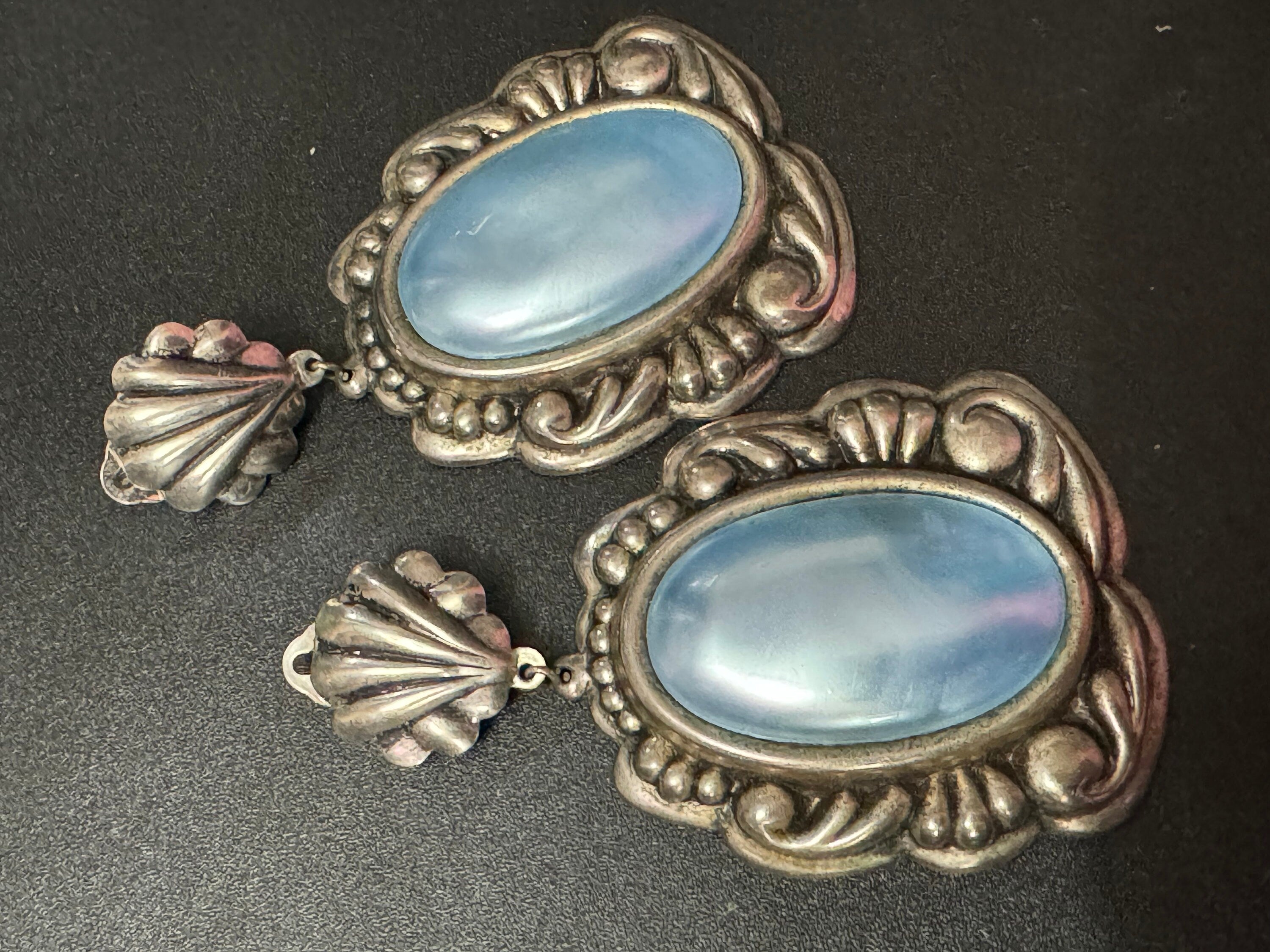 True vintage oversized 8cm Silver tone pale blue oval cabochon clip on dangly drop earrings