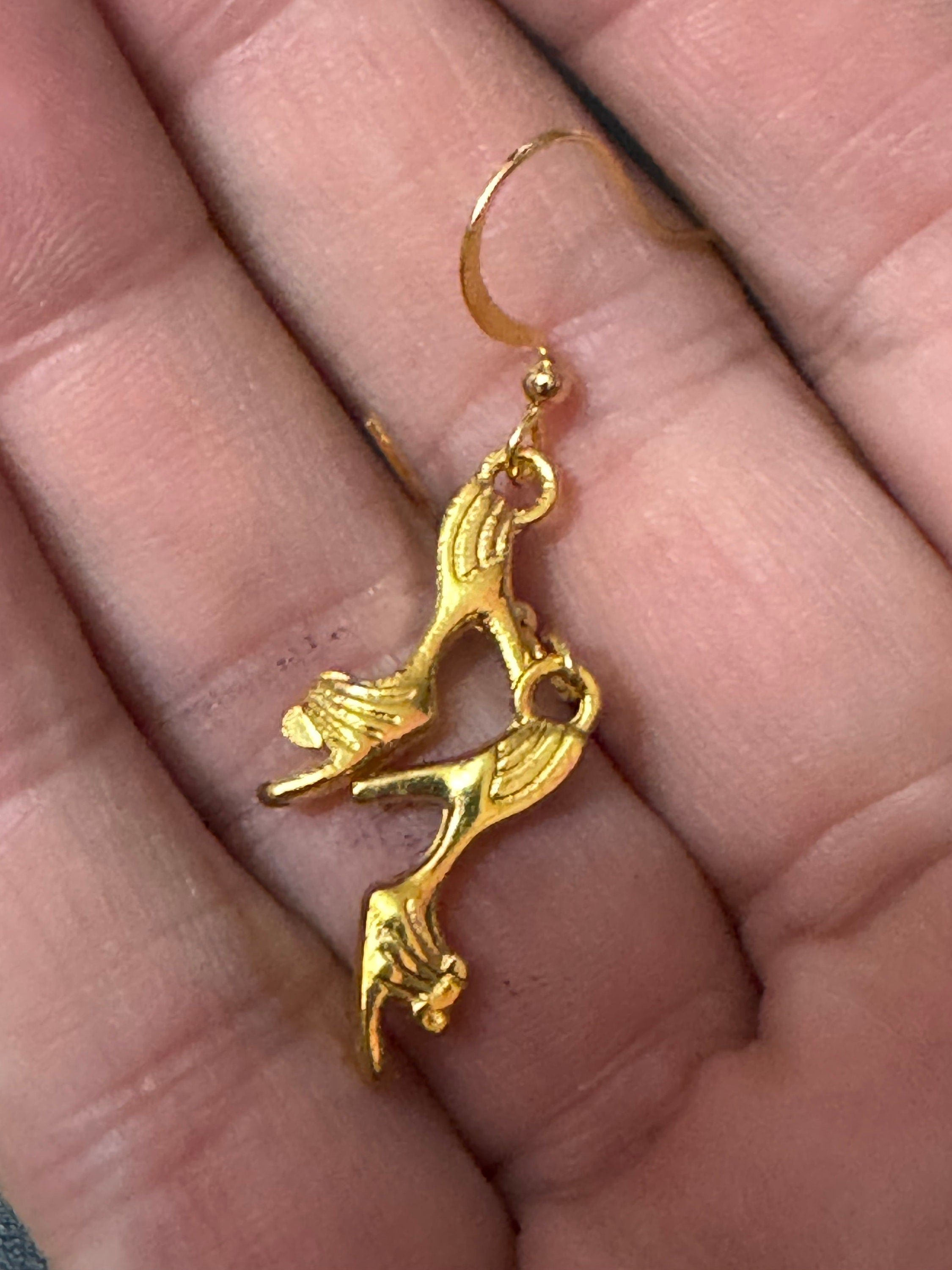 Gold tone stiletto high heeled shoe drop earrings for pierced ears