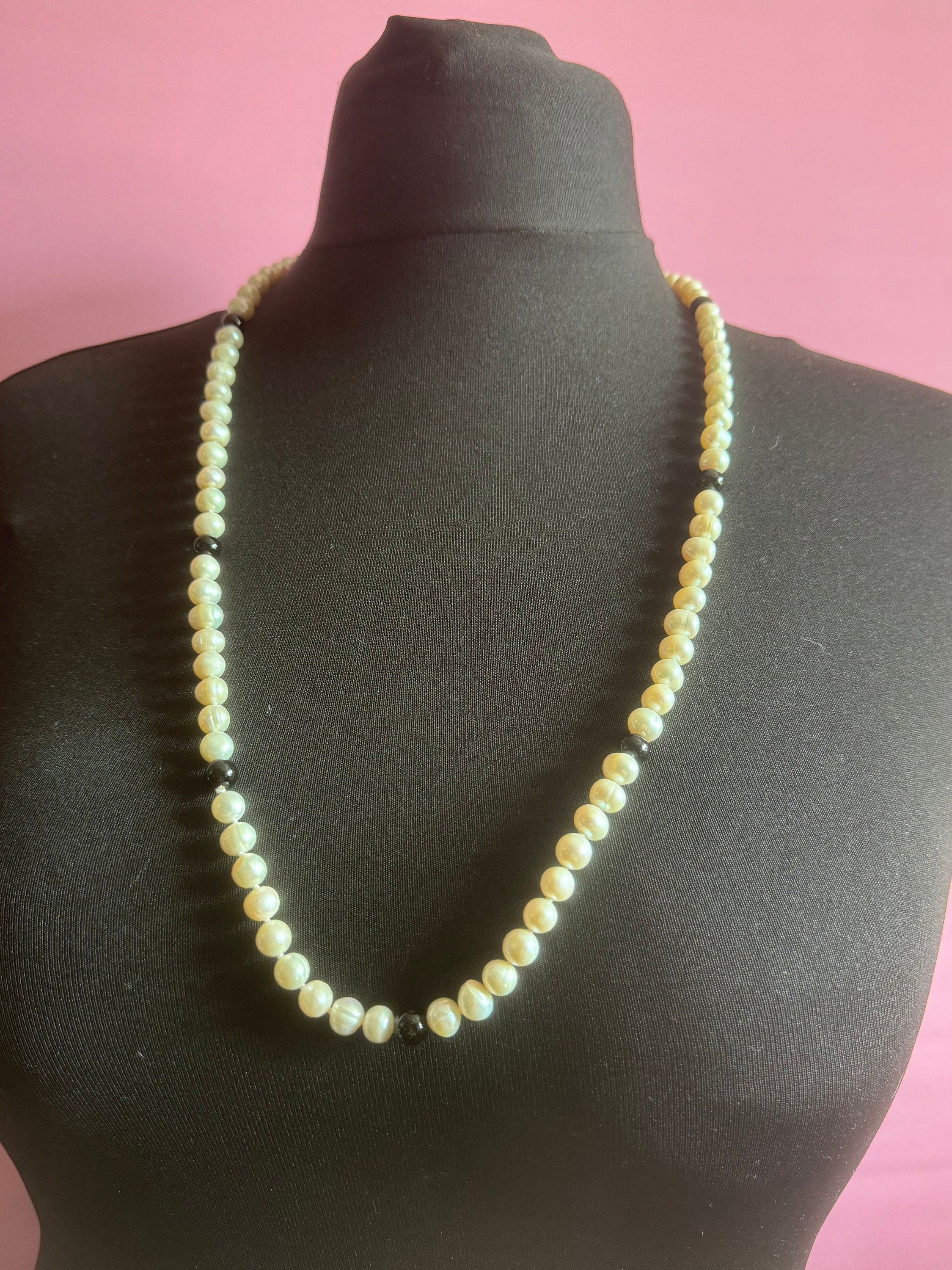 Retro long 80cm beaded freshwater pearl cream necklace with black gemstones tggc