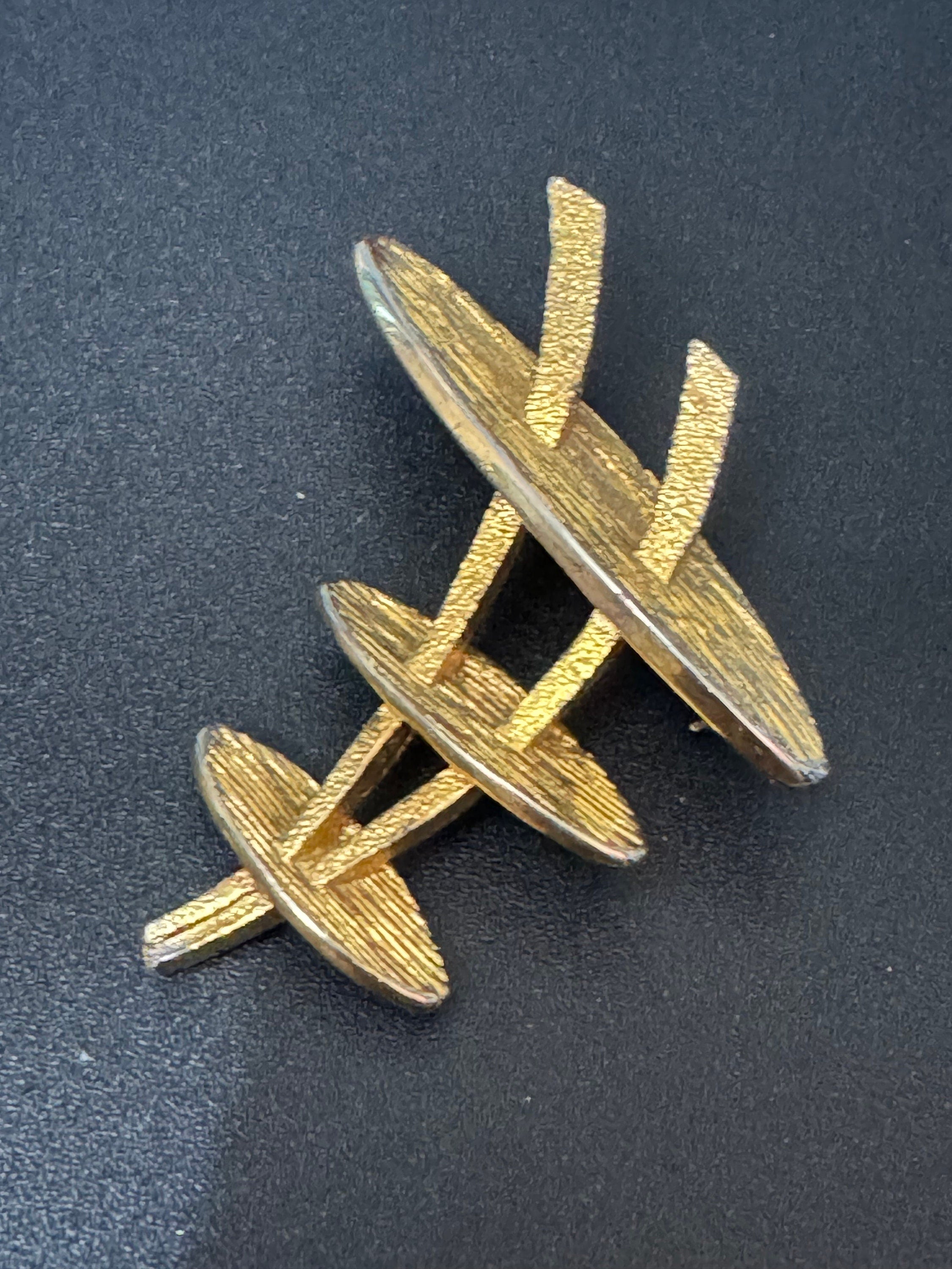 modernist mid century gold tone abstract brooch large 7cm brutalist