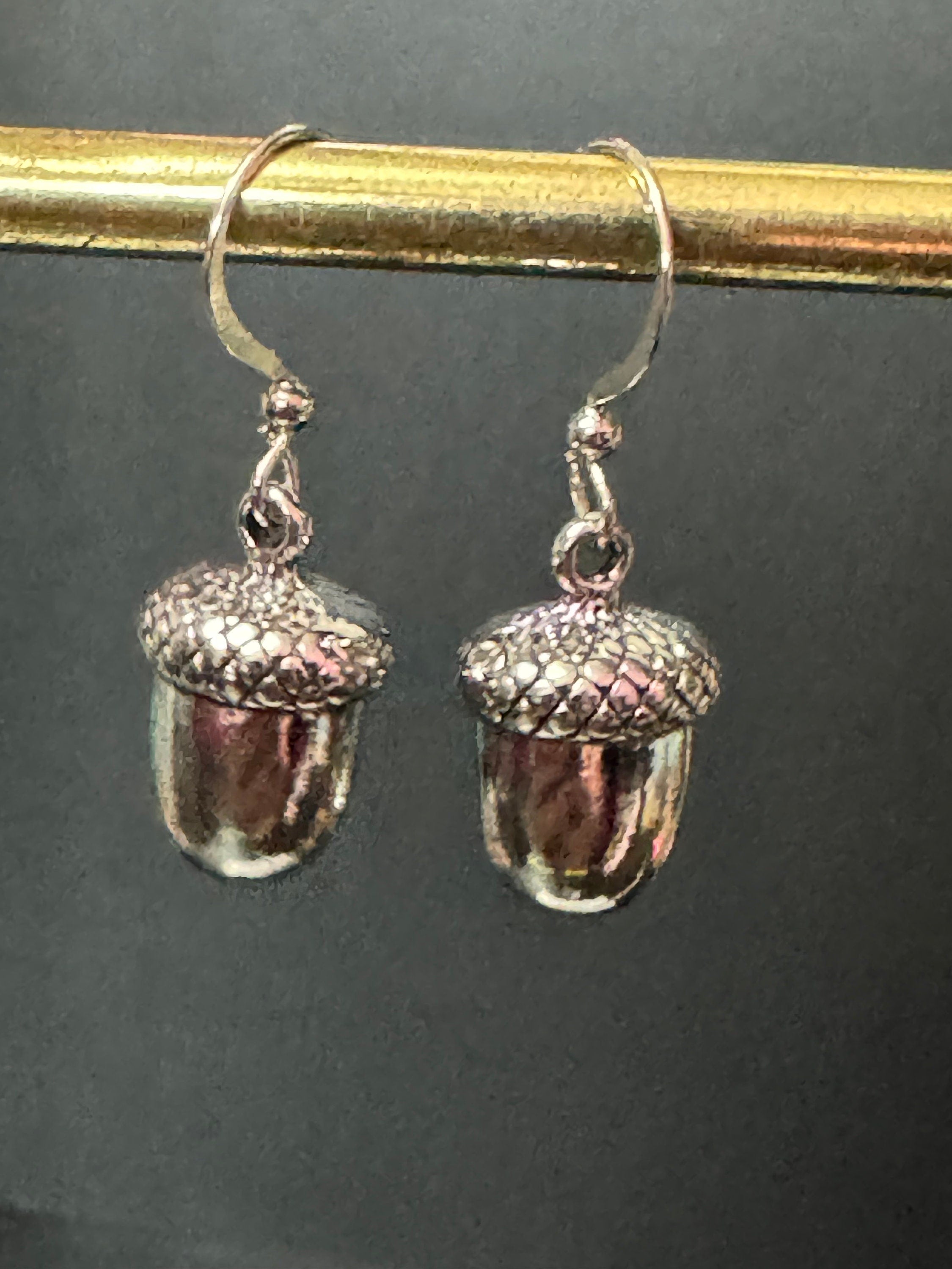 Nature inspired oak tree acorn drop pierced earrings pierced ears silver tone good weight