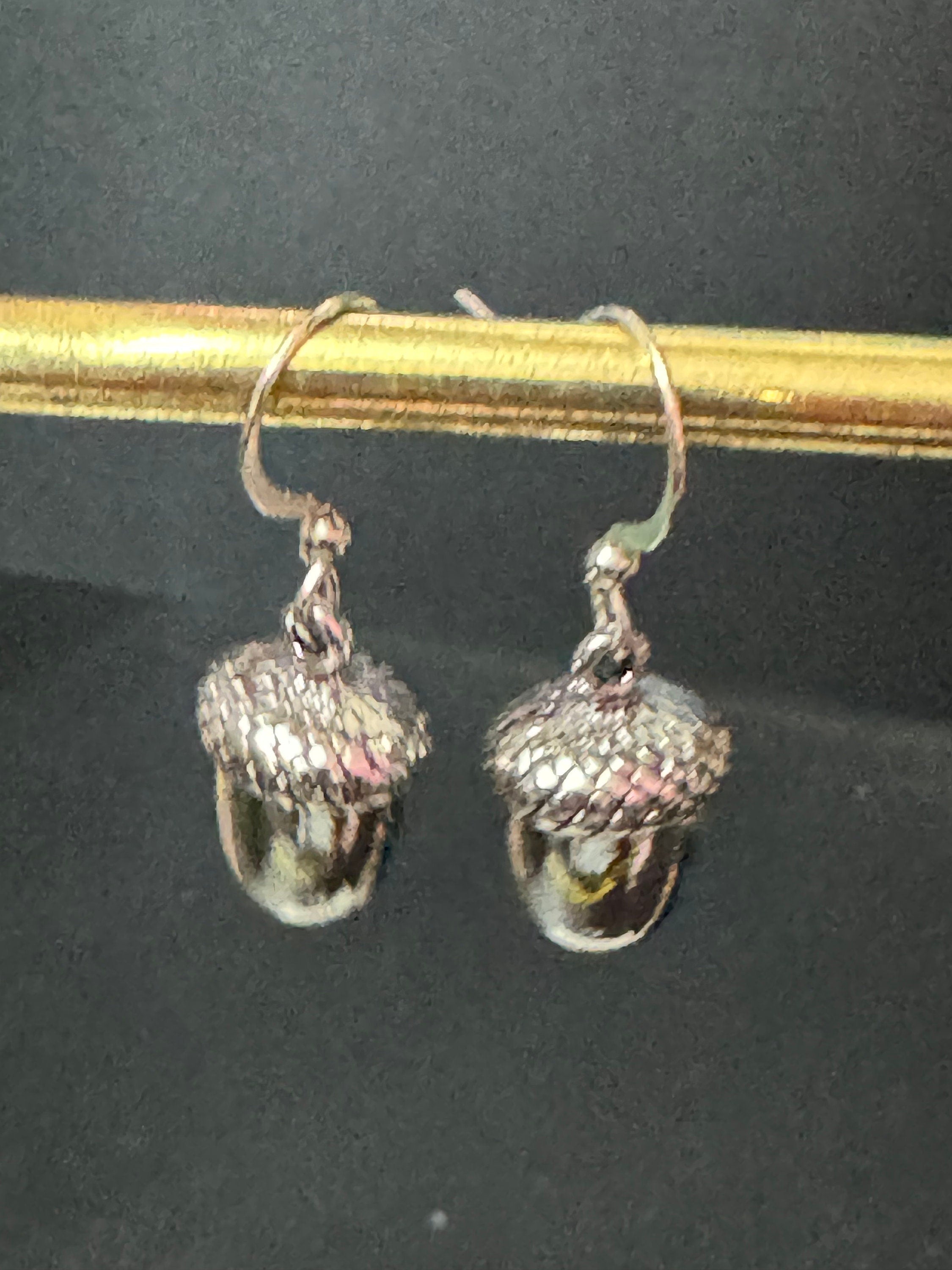 Nature inspired oak tree acorn drop pierced earrings pierced ears silver tone good weight