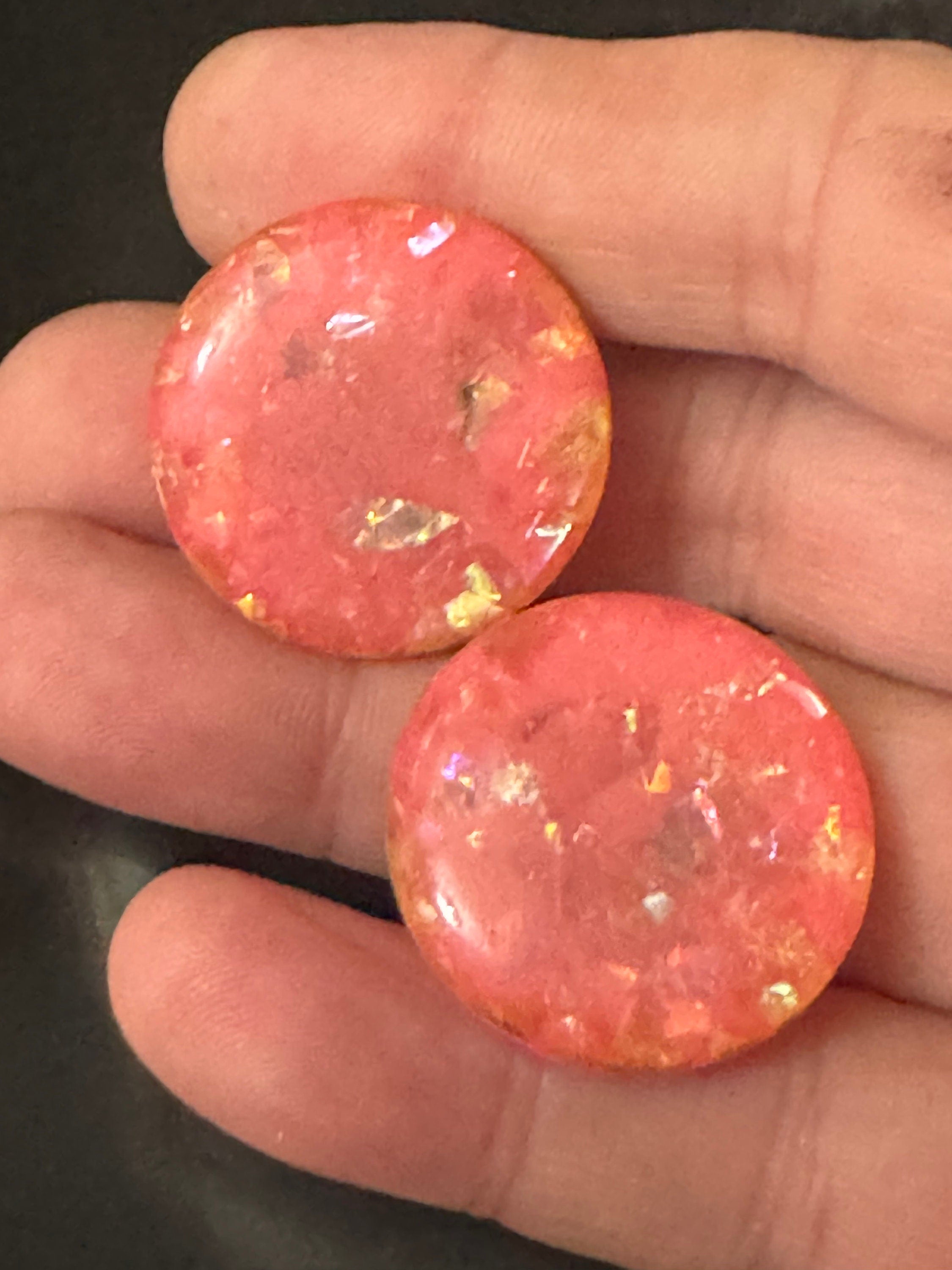 Vintage 1950s marbled Pink plastic button Clip On Earrings 2.5cm