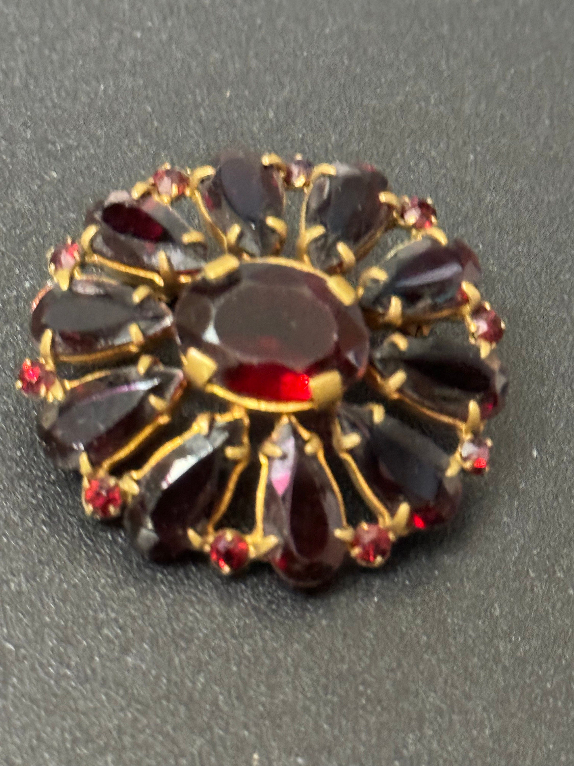 Vintage Czech filigree gold tone faux bohemian ruby garnet paste brooch