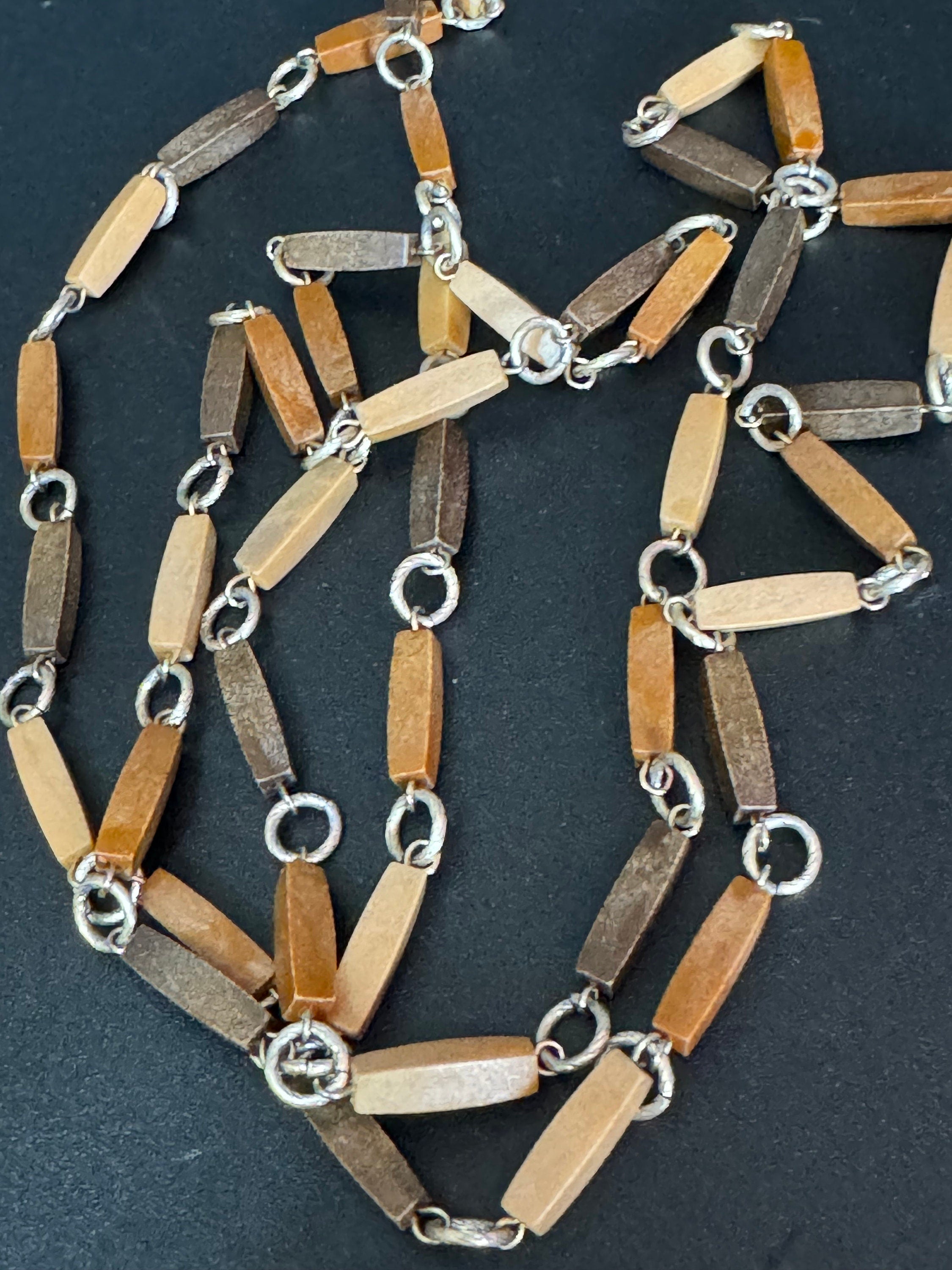 Vintage 1970s Faux wooden station necklace Vintage gold tone chain 115cm