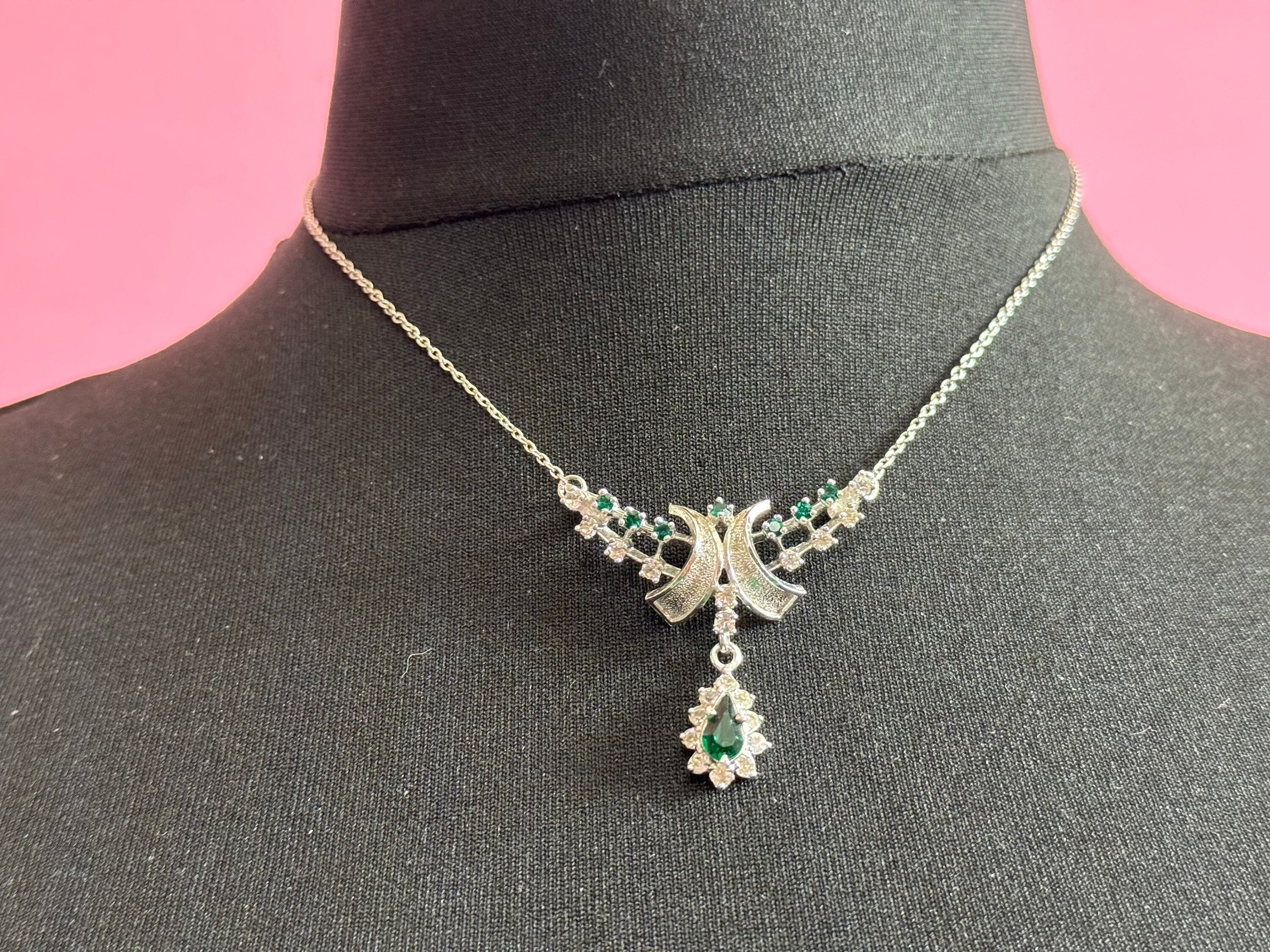 Vintage diamanté emerald green rhinestone crystal silver tone party cocktail necklace 44cm