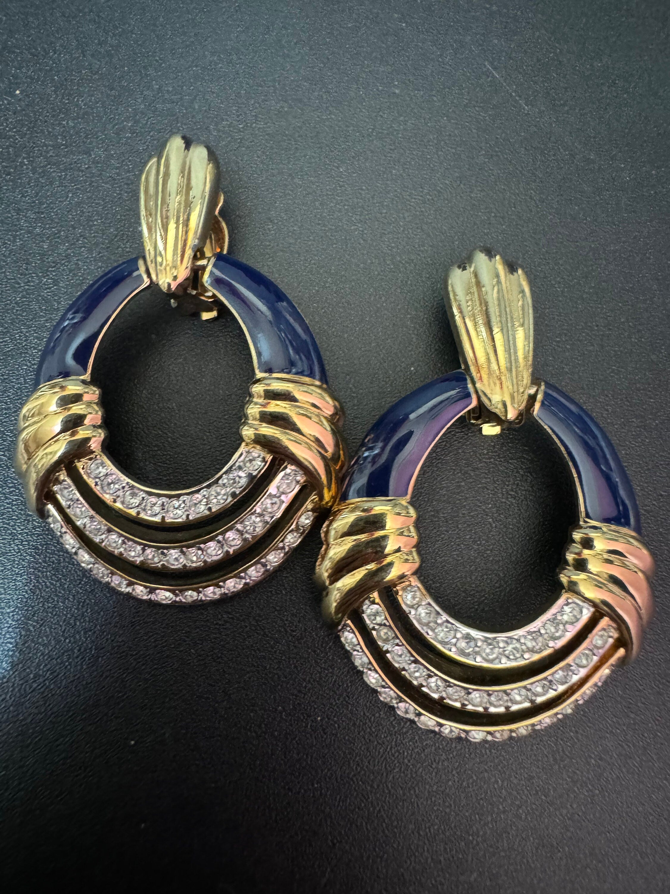 Vintage 1980s large Gold tone clear diamante navy blue enamel pair door knocker dangly drop clip on earrings