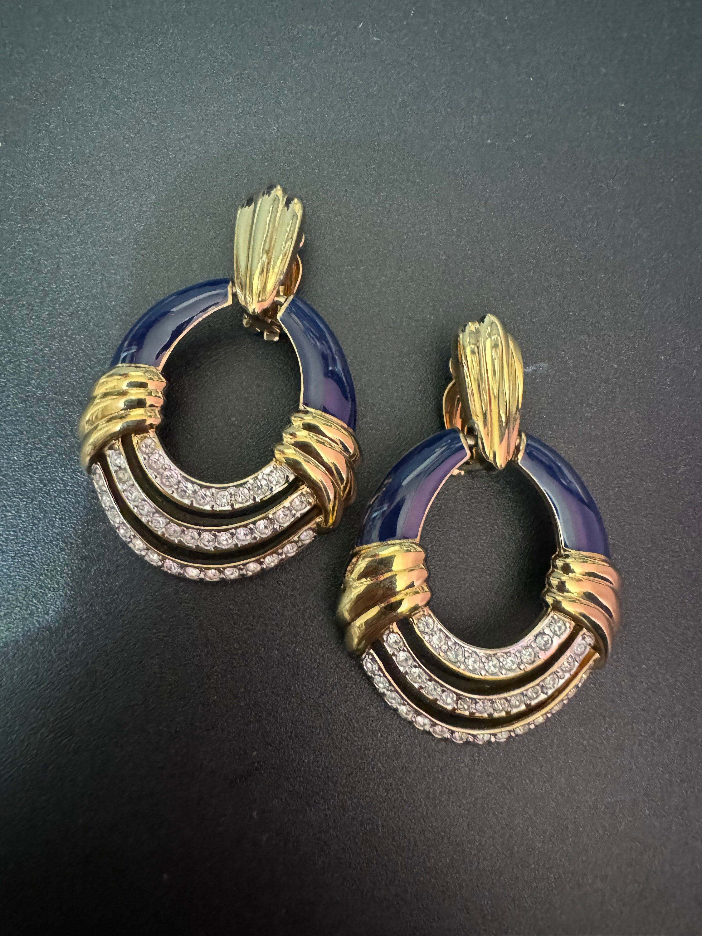 Vintage 1980s large Gold tone clear diamante navy blue enamel pair door knocker dangly drop clip on earrings 5cm