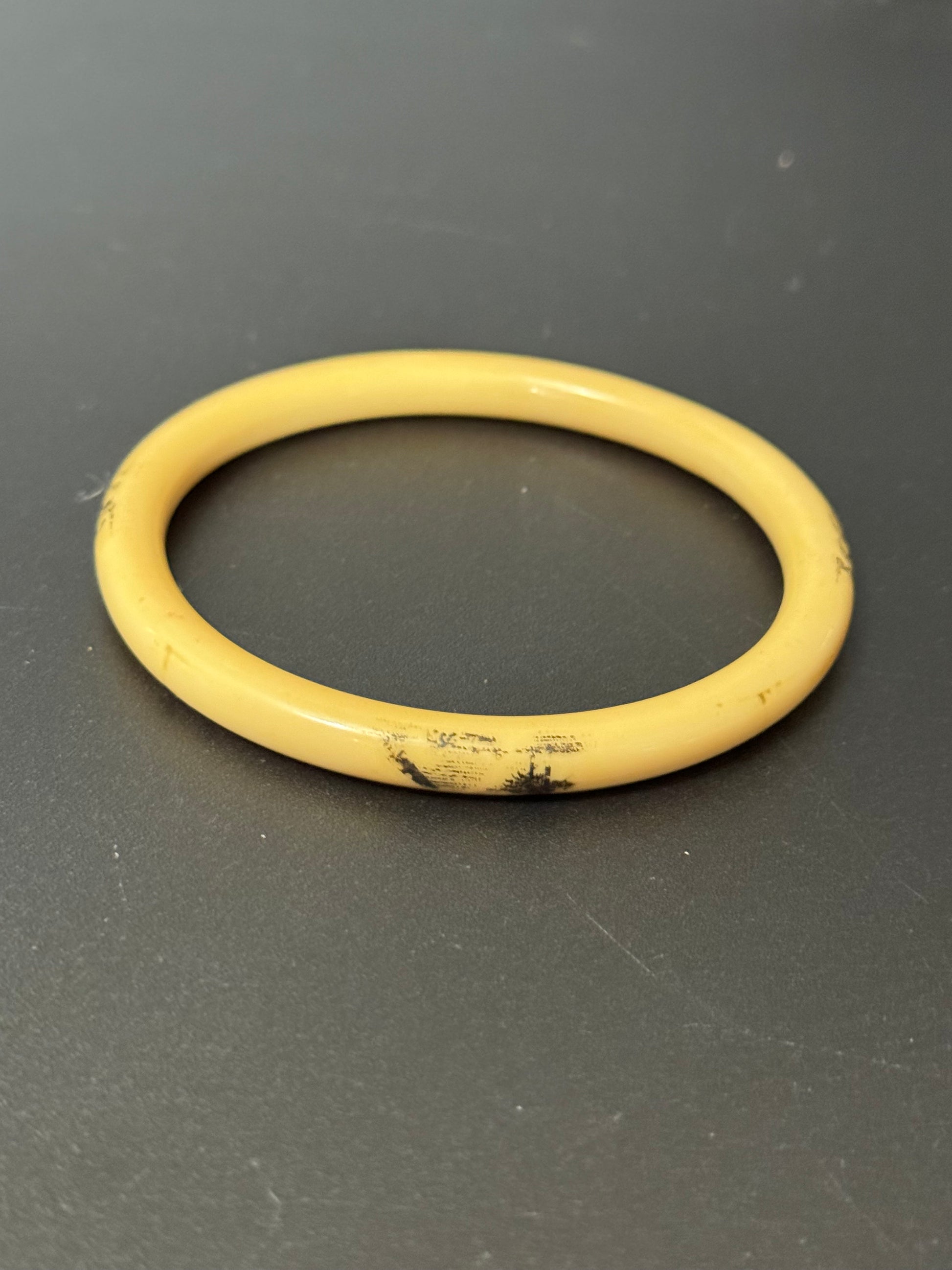 Antique Vintage Art Deco Period Cream Early Plastic Celluloid bangle bracelet