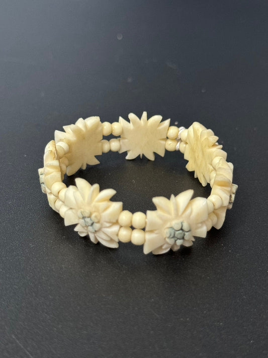 Antique Vintage Early Plastic Faux Bone Horn Celluloid Carved Detailed Floral stretch Bangle Bracelet