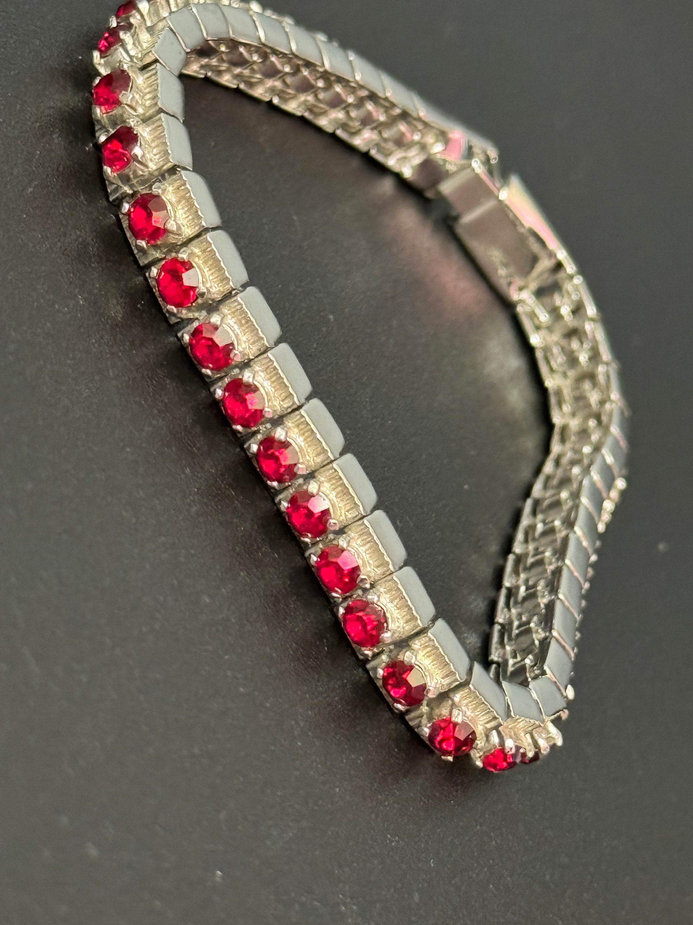 Vintage silver tone slim ruby red glass diamanté set cocktail tennis bracelet 18cm x 6mm