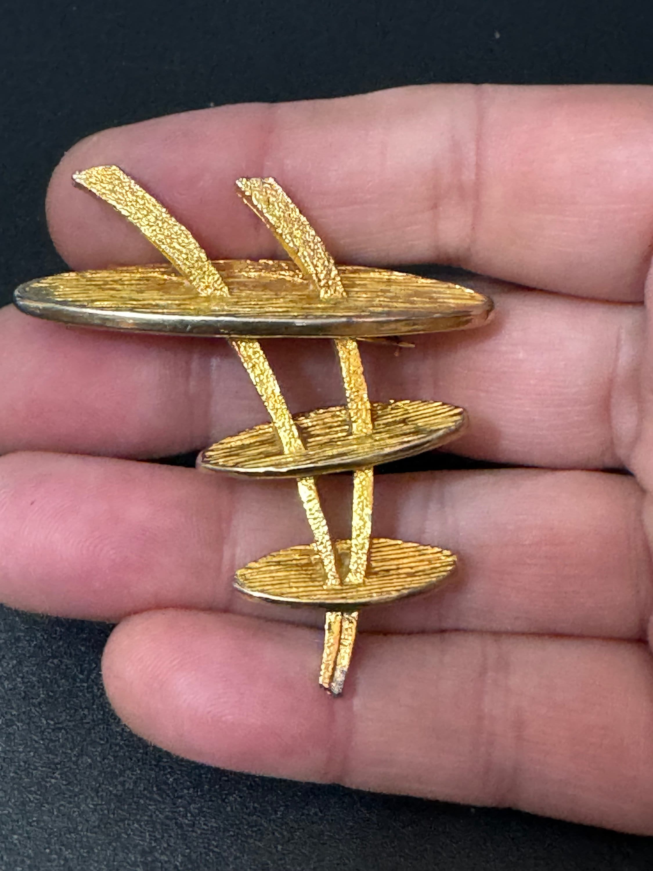 modernist mid century gold tone abstract brooch large 7cm brutalist