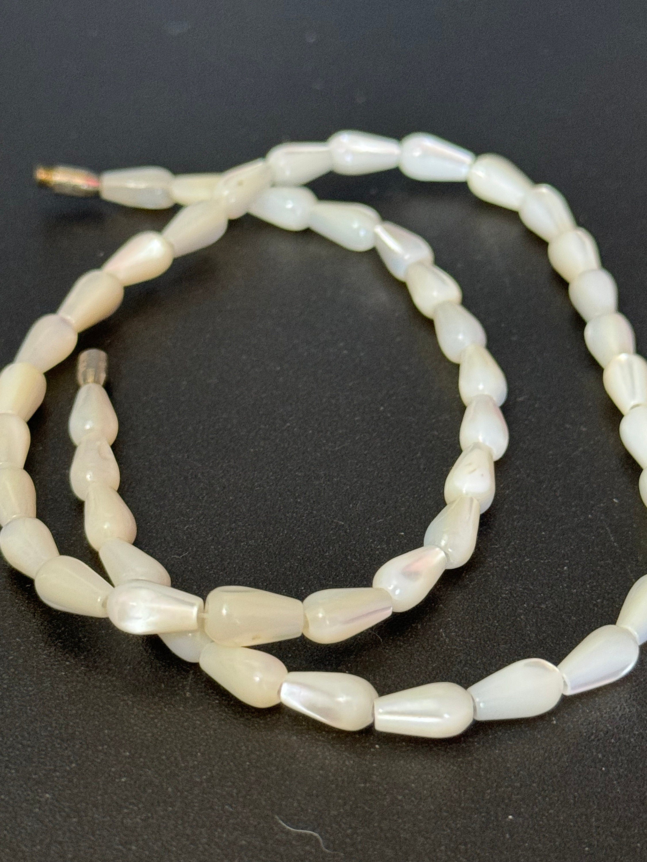 Vintage mother of pearl MOP Natural shell small beaded necklace choker 42cm long summer nautical boho festival style layering