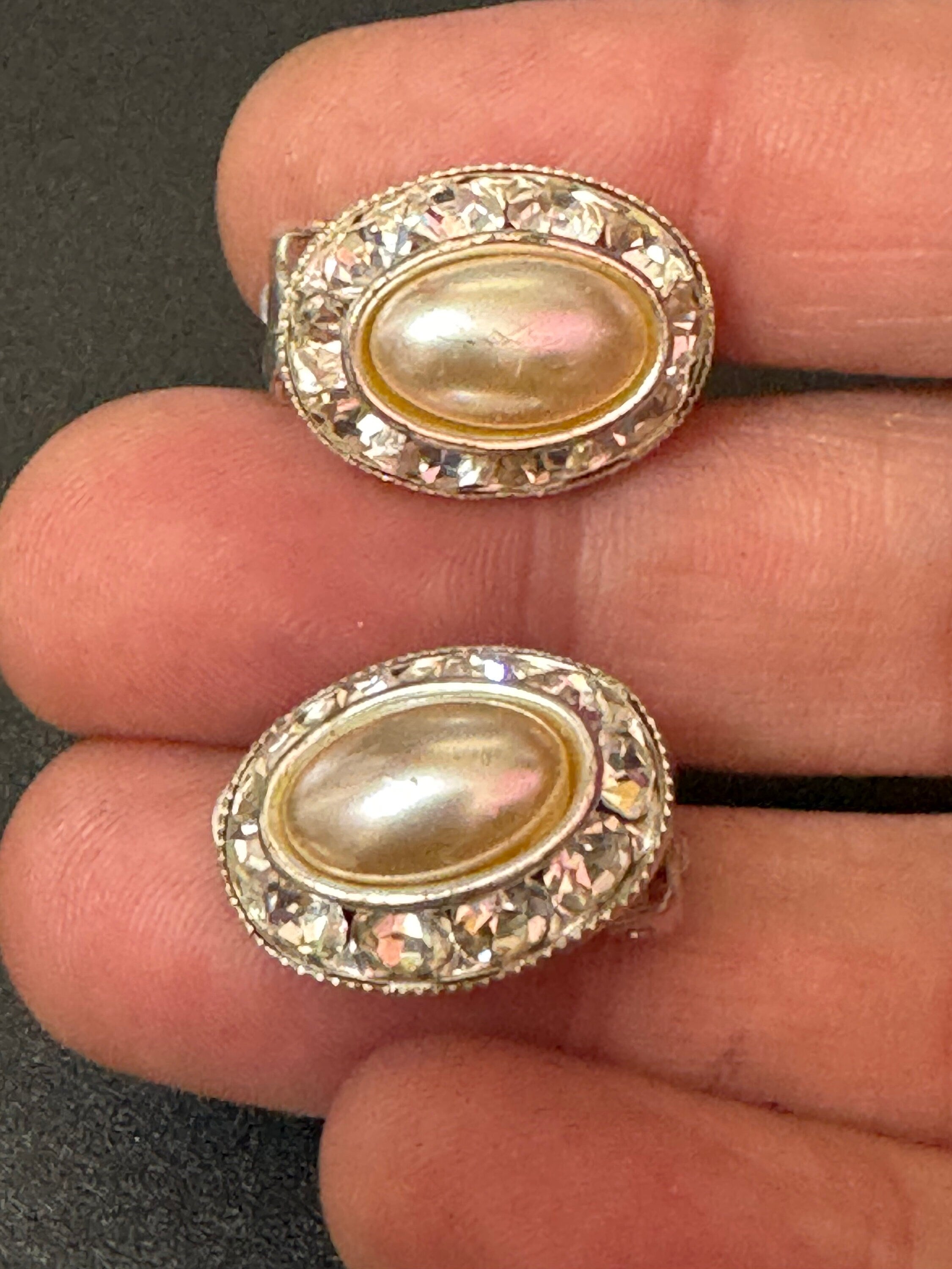 Vintage silver tone faux pearl oval cabochon clear glass diamanté paste pair stud clip on earrings