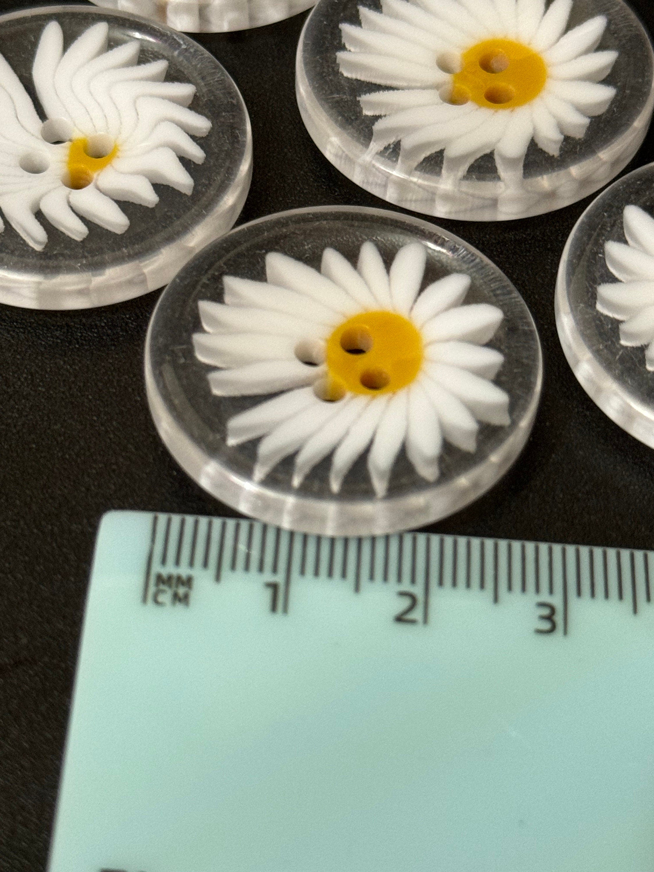 set of 5 pieces acrylic daisy flower buttons in 3 sizes 30mm 25mm 20mm select size option