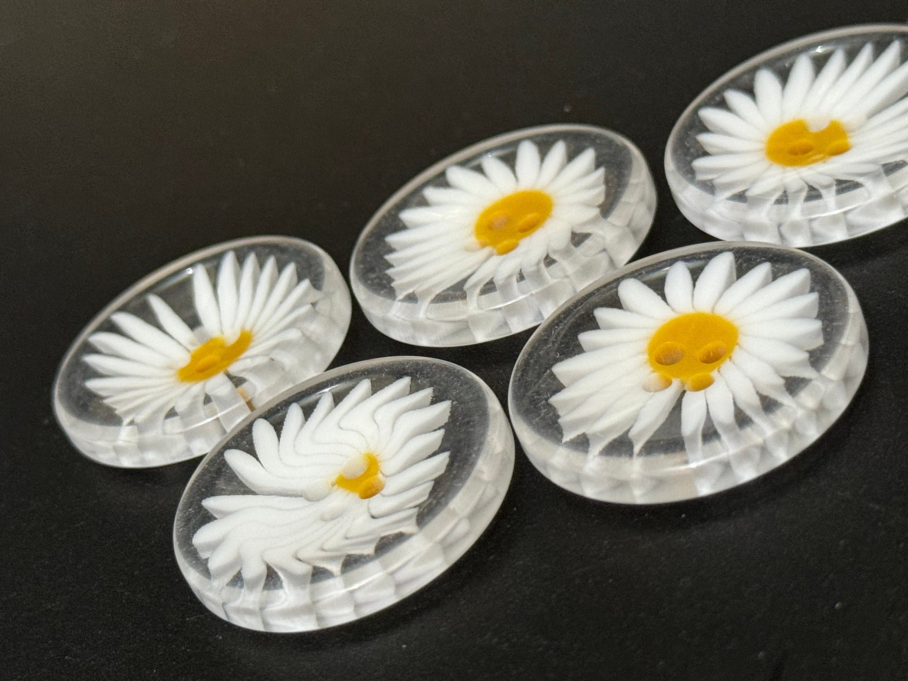 set of 5 pieces acrylic daisy flower buttons in 3 sizes 30mm 25mm 20mm select size option