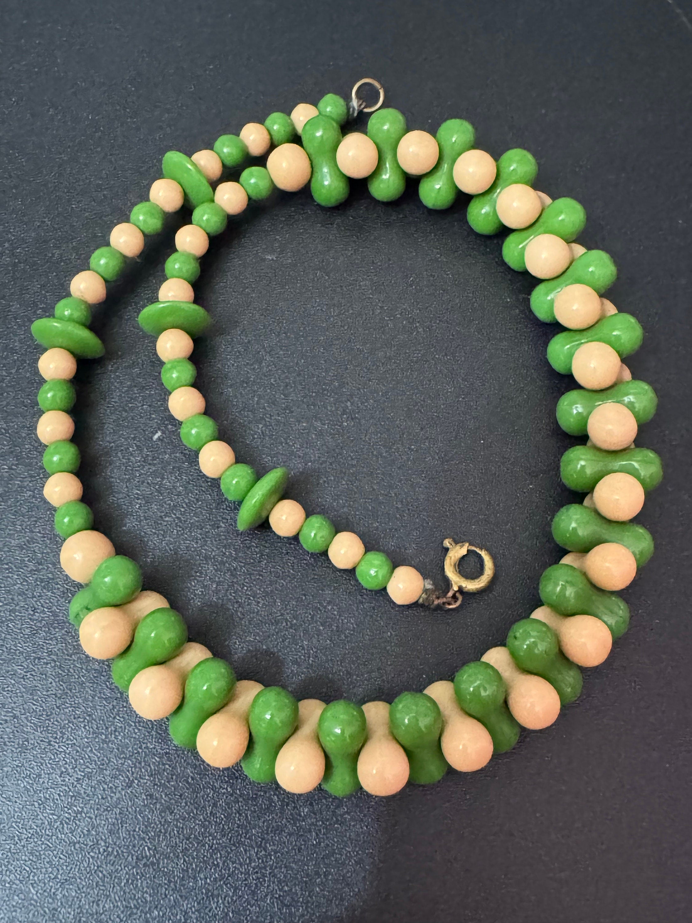 Petite fit Antique beige green Czech glass beaded Art Deco necklace 37cm